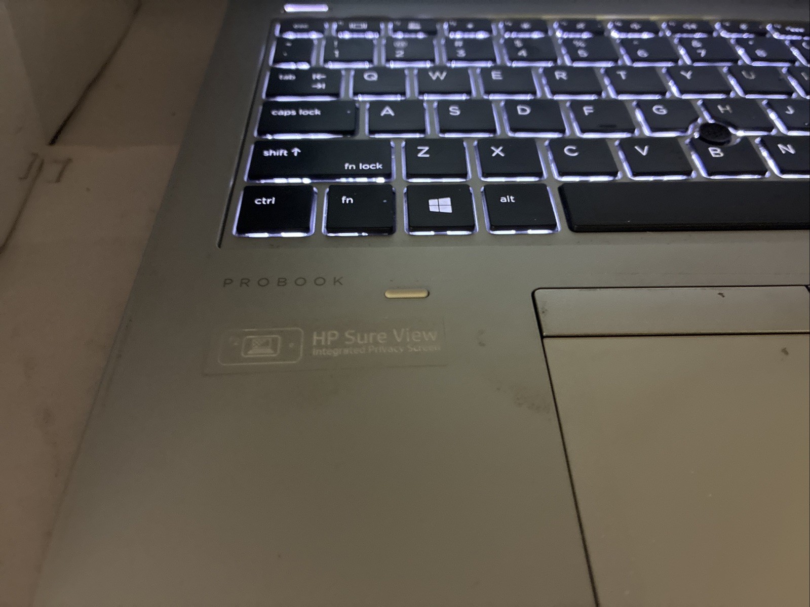 HP ProBook i5-8365U 8GB 256GB Win11 Pro Sure View + Docking Station 15.6″
