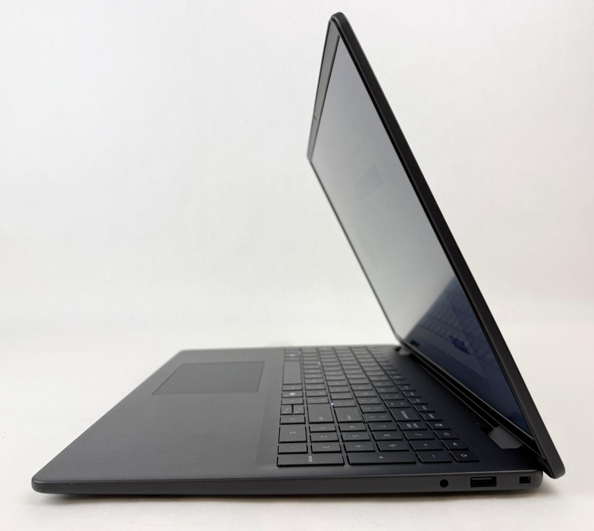 Dell 16 DC16250 16″ FHD Touch Core 7 150U 16GB 1TB SSD W11H