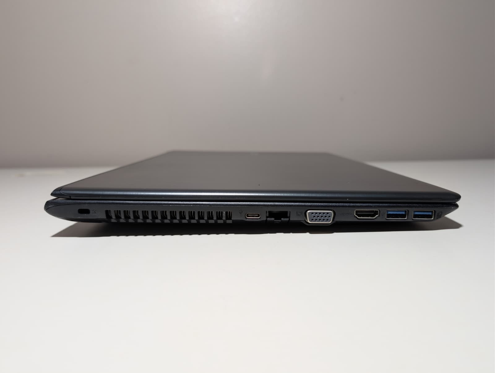 15″ ACER ASPIRE E5-575 | i3-7100U 16GB RAM 256GB SSD | FHD Backlit | Win 11 DVD