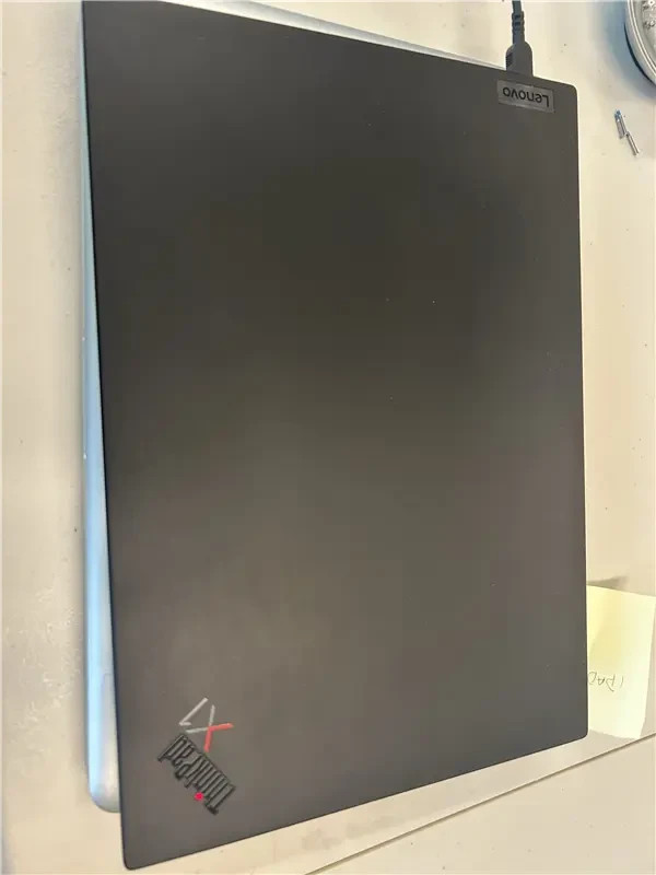 Thinkpad X1 Carbon Gen 9
