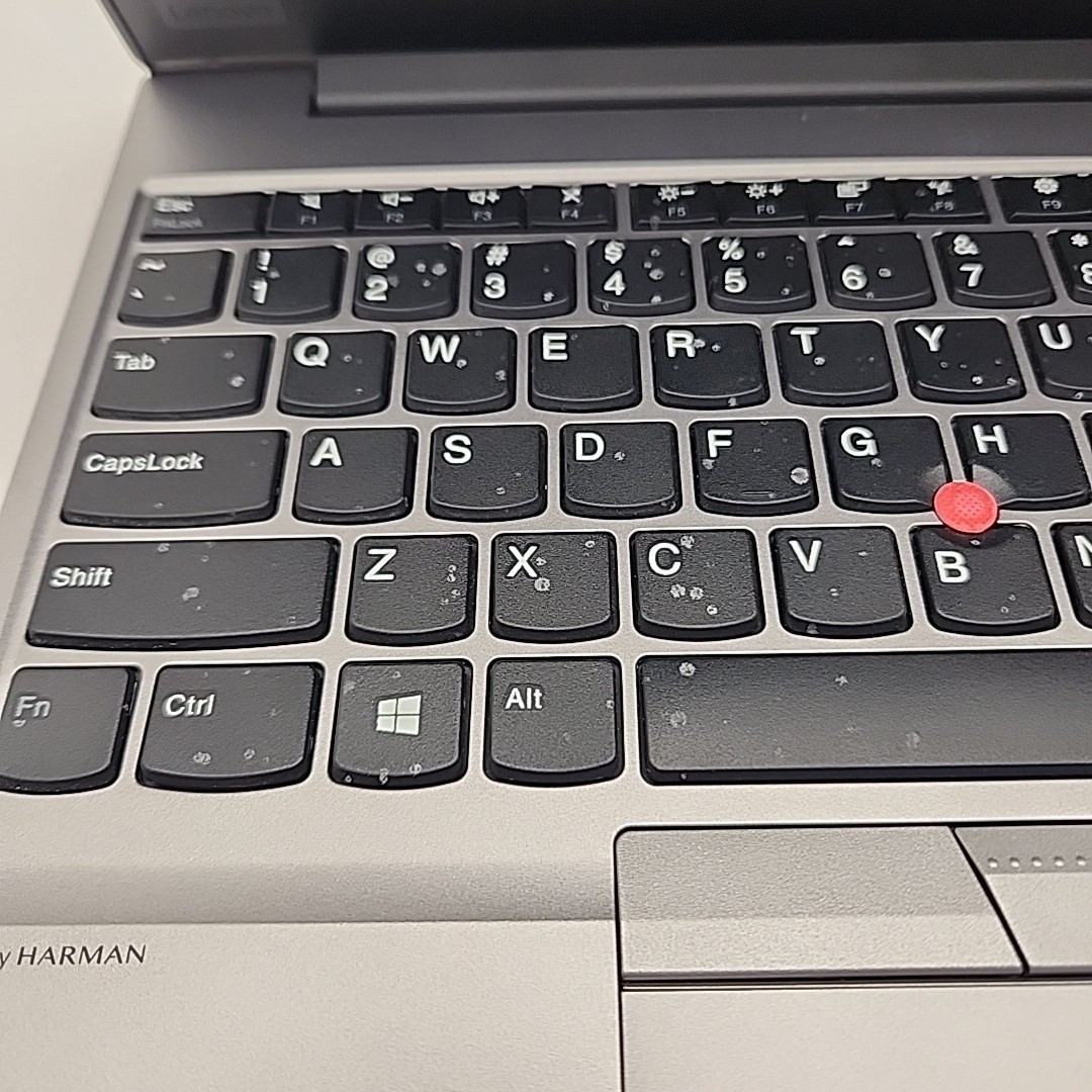 Lenovo ThinkPad E15 15.6″ FHD Intel i7-10510U 500GB SSD 16GB Win11 Pro Grade C