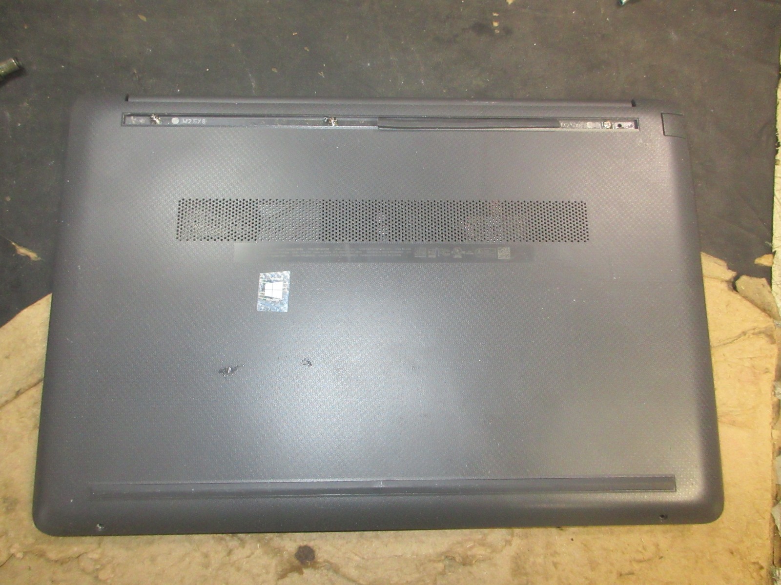 HP 255 G8 15.6″ LAPTOP AMD RYZEN 3 3250U 2.6GHZ 4GB RAM NO SSD No OS