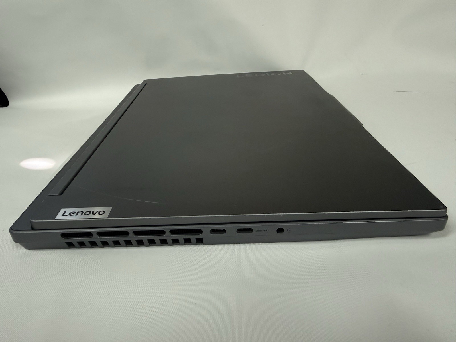 Lenovo Legion Slim 5 16ARP9 R7 7435HS RTX 4070 32GB DDR5 2TB SSD W/Office 2021