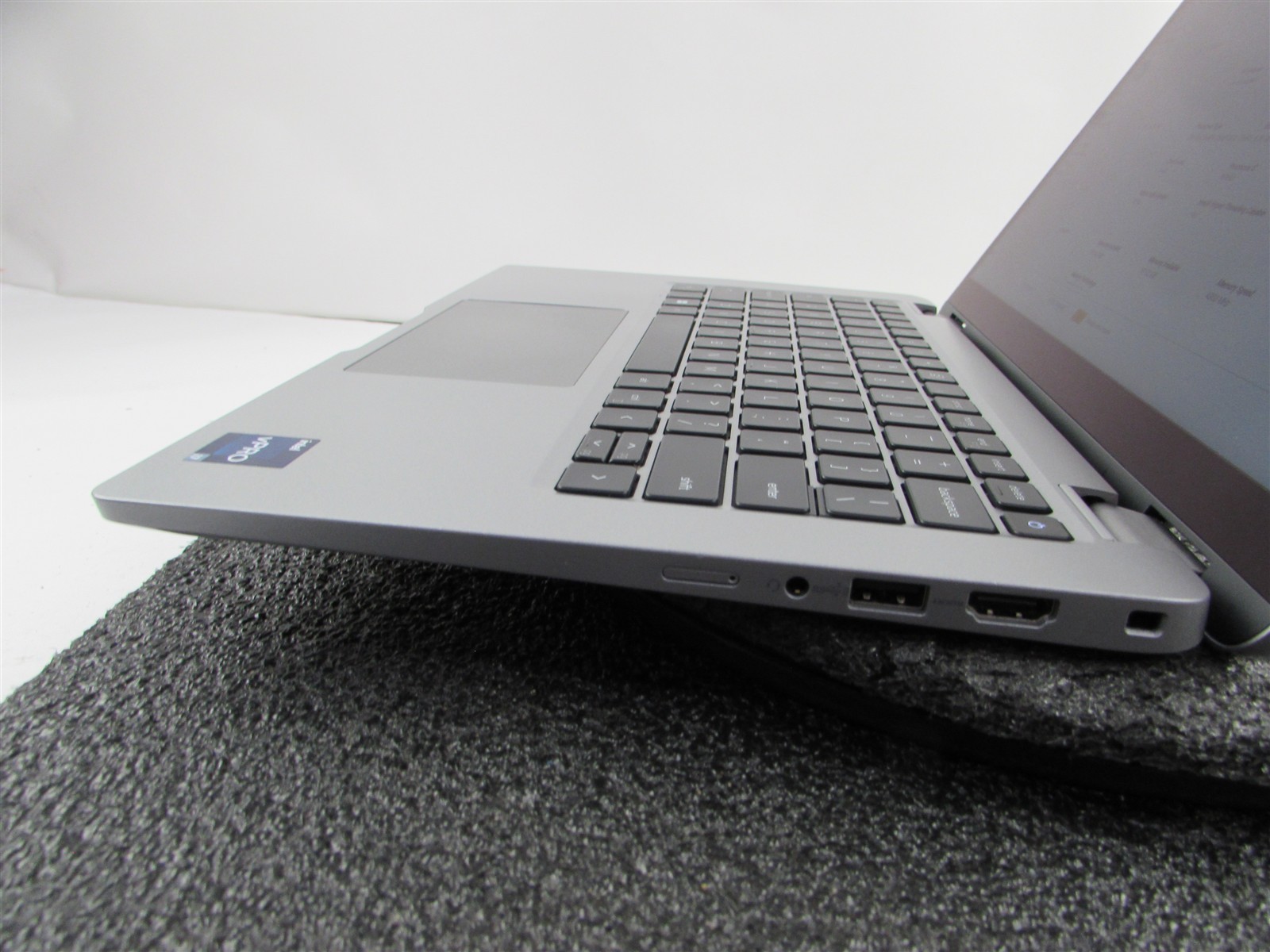 DELL LATITUDE 5340 1920X1080 FHD TOUCH I7-1365U 512GB SSD 16GB RAM NO O.S