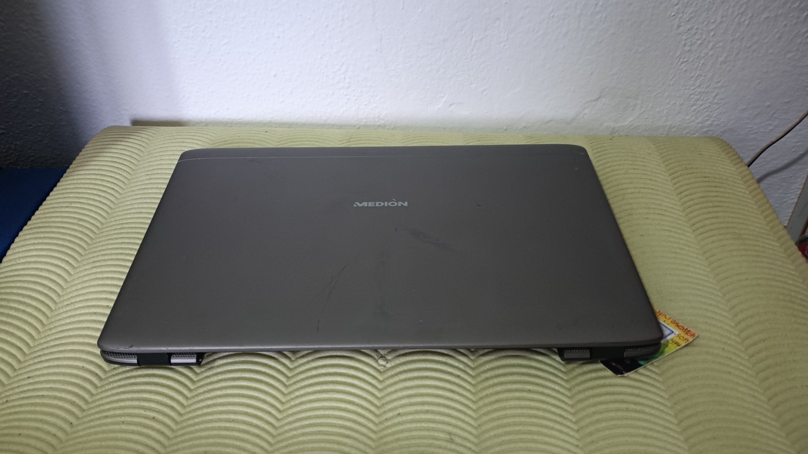 medion akoya e7415 17.3″ 1600×900 i3-5005U 256GB SSD 8gb windows 11