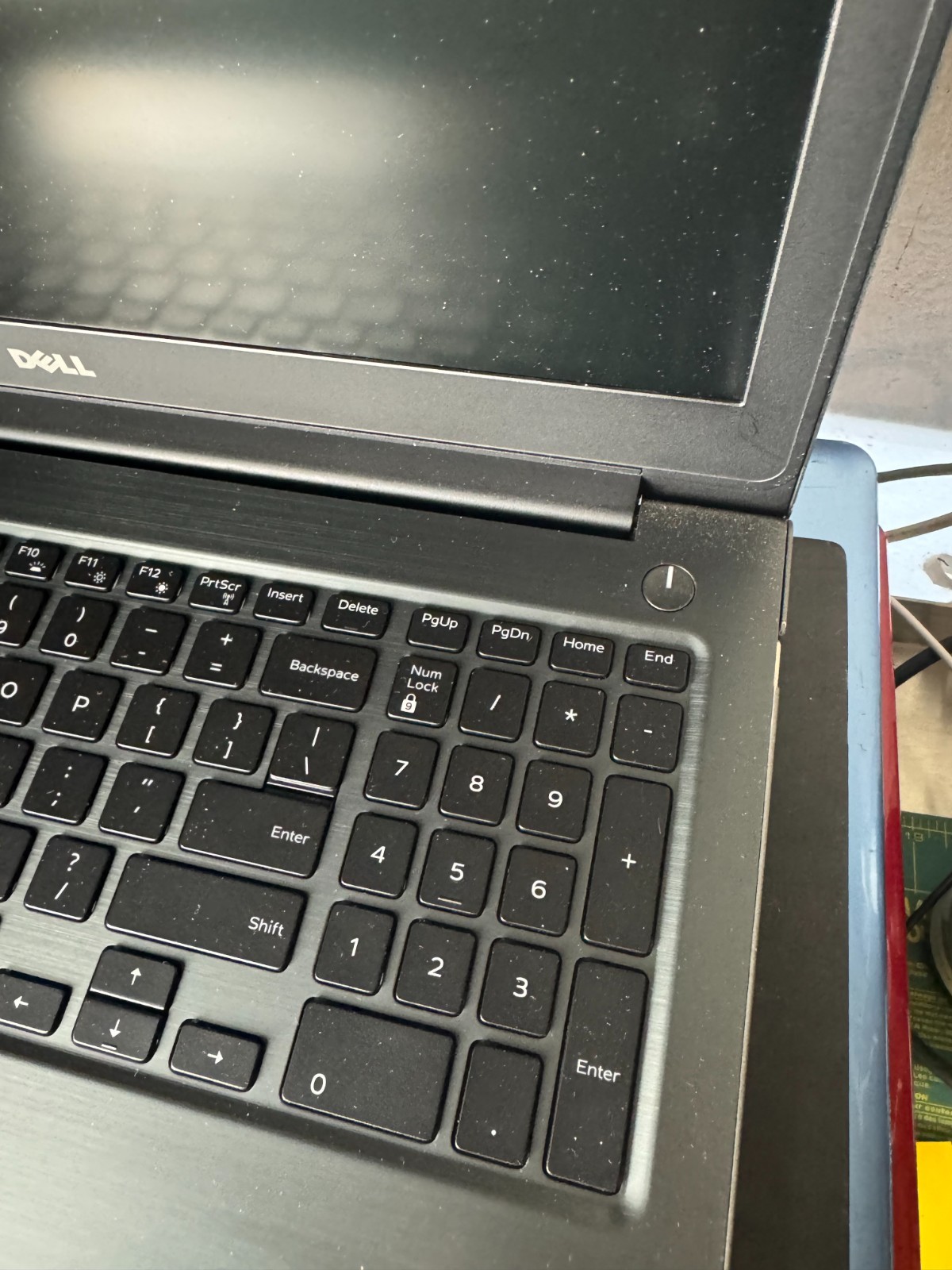 Dell Vostro P62F Intel Core i5 7th Gen Laptop for Parts/Repair #4735