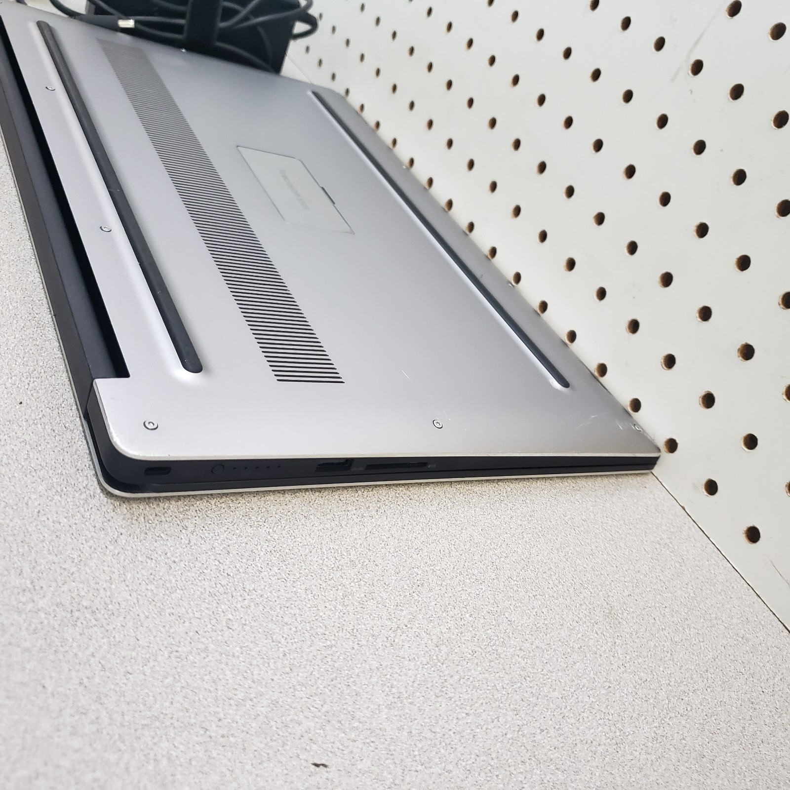 Dell Precision 5520 Touch . i5-7440HQ -16GB-512GB NVMe, WIN 11Pro, 2.80Ghz