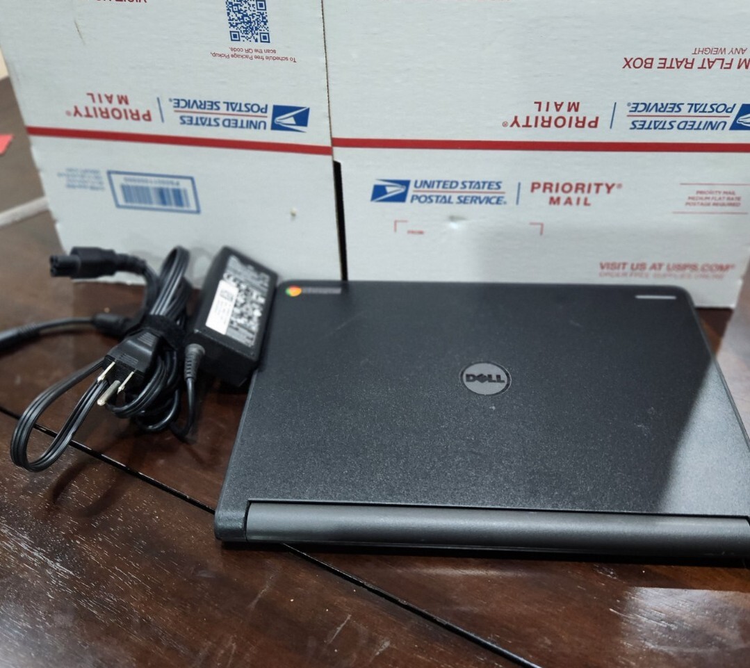 Dell 11-3120 11.6″ HD Intel Celeron N2840 2.16GHz 4GB 16GB Chrome OS VERY CLEAN