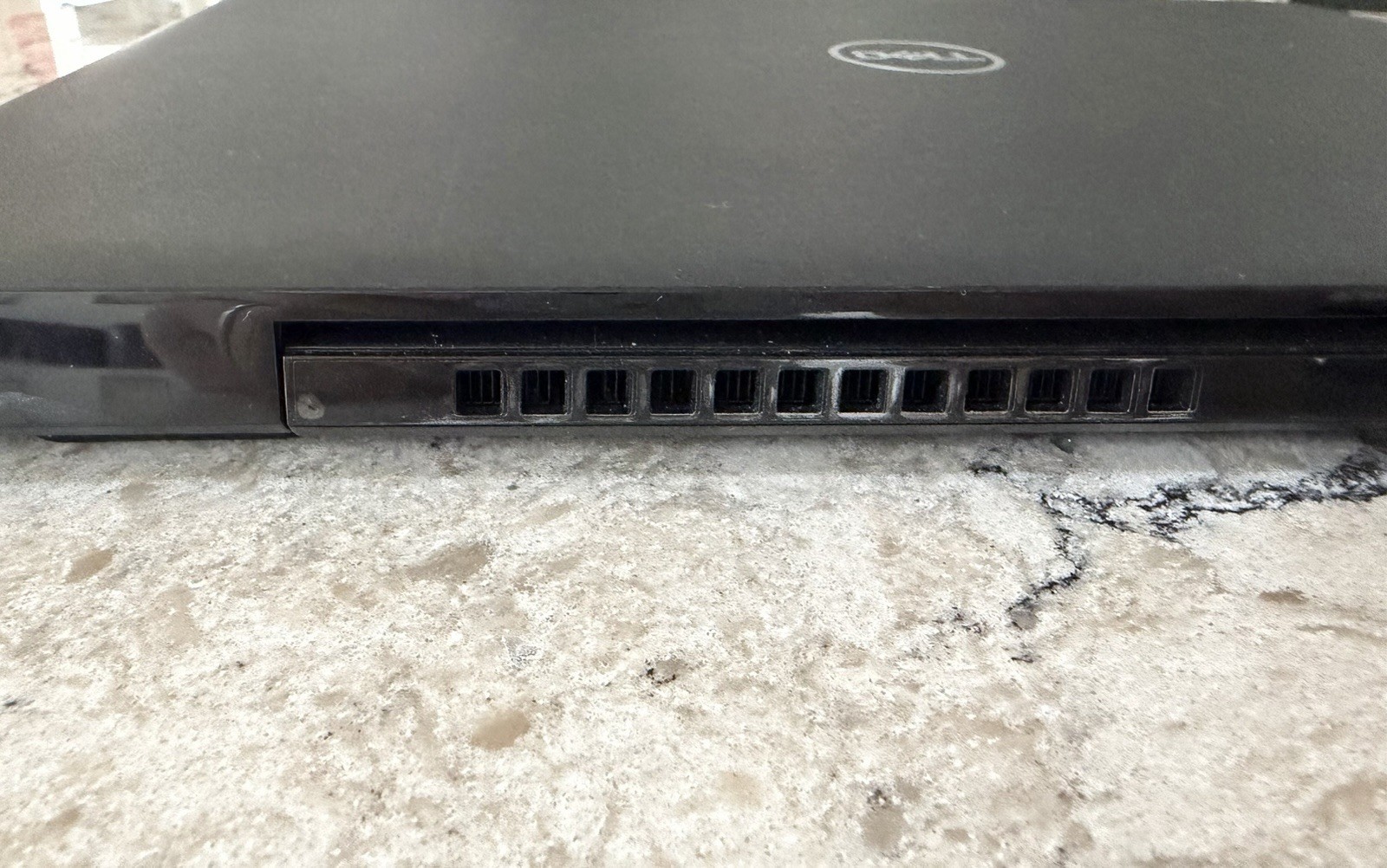 Dell Latitude 3400 14 Inch Laptop i5 8th Generation 16GB Memory 256GB SSD Win 11