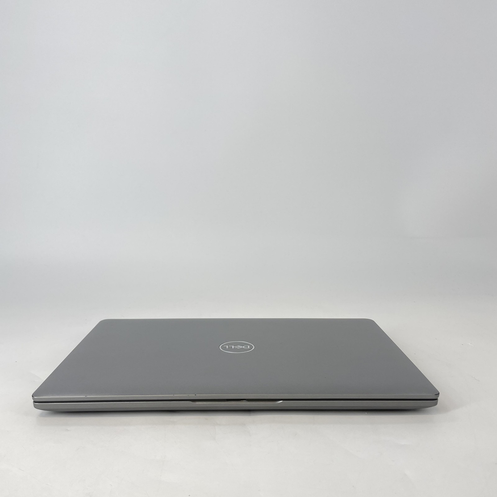 Dell Precision 3490 14 FHD 1.4 GHz Ultra 7 165H 16GB 512GB SSD RTX 500 Ada