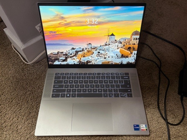 Dell Inspiron 16 5620, Intel Core i7-1255u, 16GB RAM, 512GB SSD READ DESC