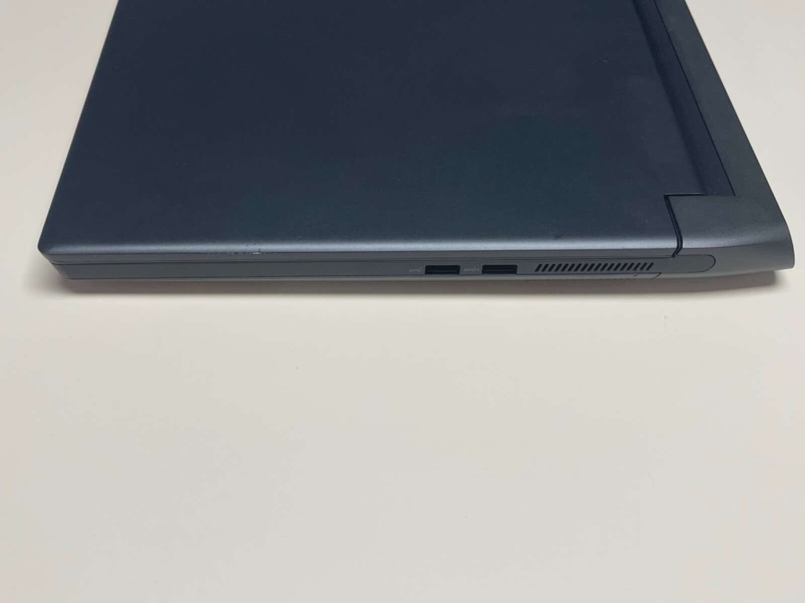 Black Alienware m17 R5 AMD 360HZ Gaming Laptop 3070 TI