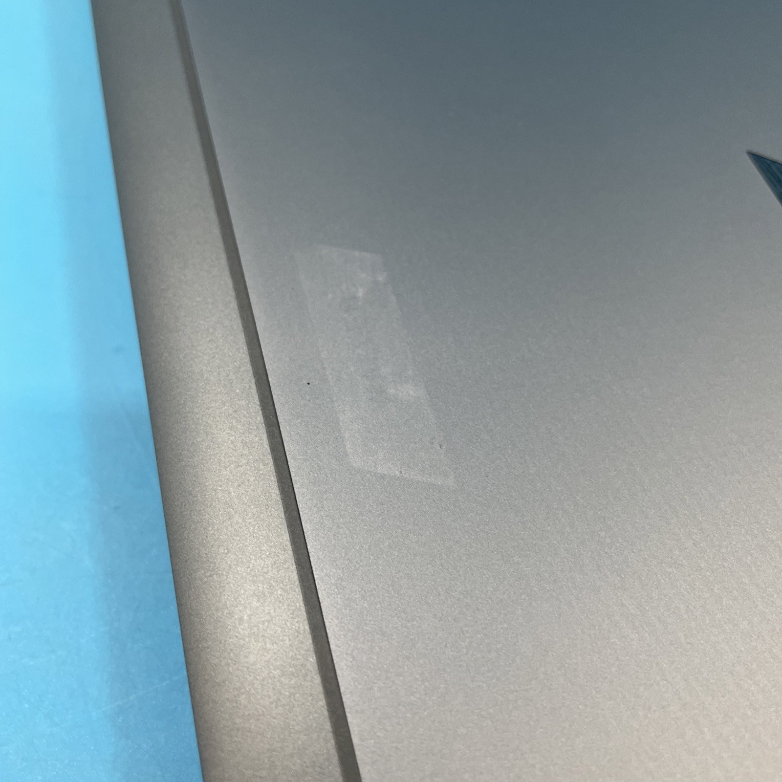 HP ZBook Firefly G8 | i7-1185G7 | 16GB RAM | 512GB SSD | WIN 11 PRO | 74% BATT