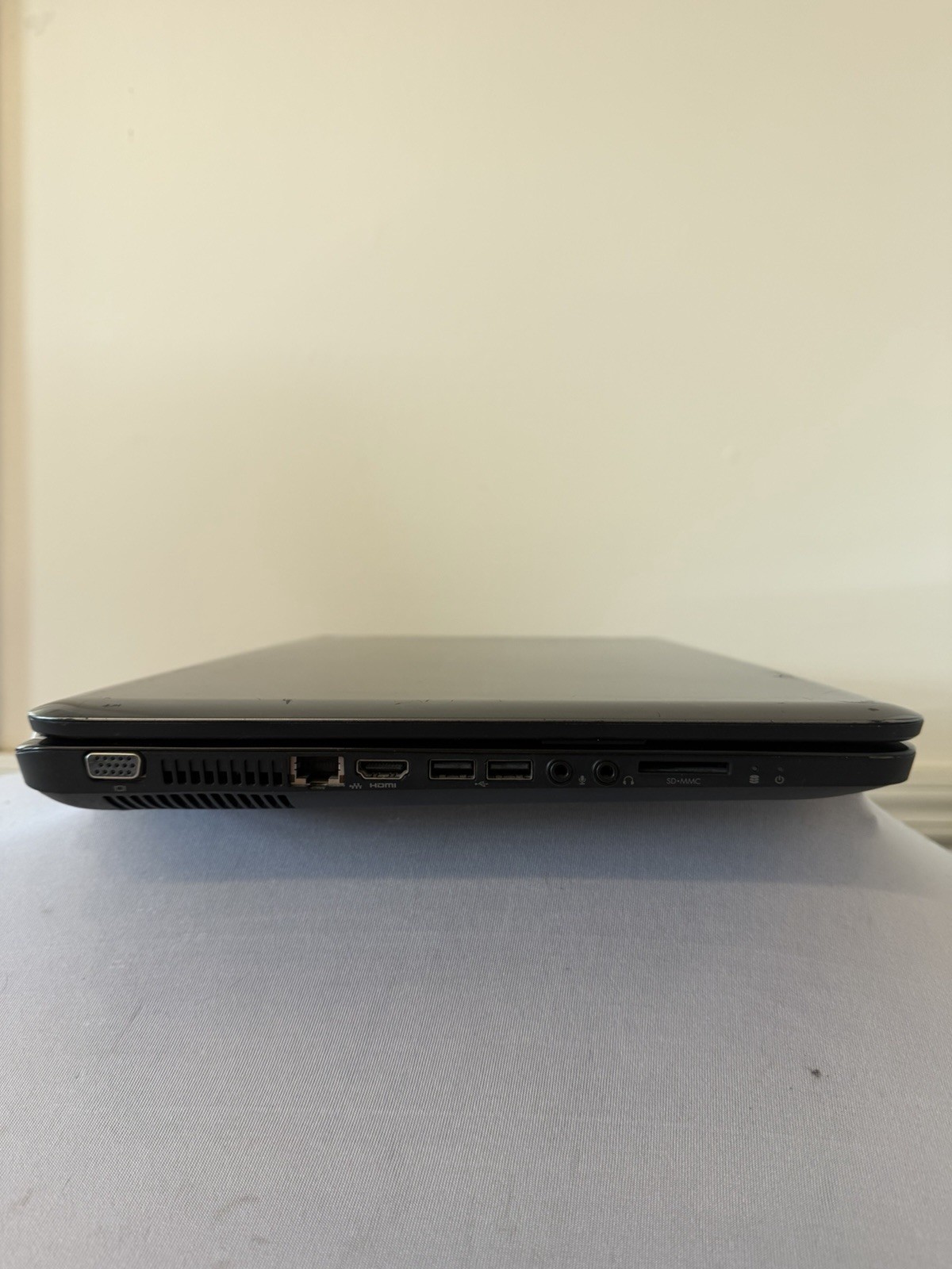 HP Pavillion g7 Laptop – Good Screen – Intel i3-M370 – RAM 6 GB – Read Des