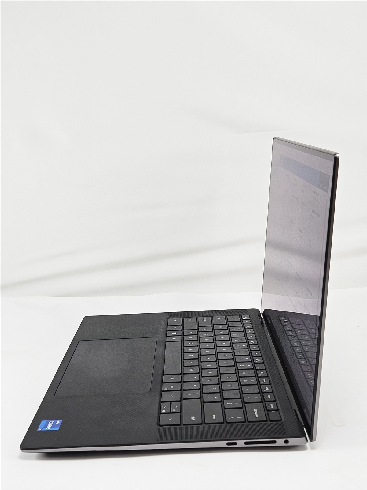 Dell Precision 5570 Intel Core i7-12700H 16GB 512GB SSD 15.6″ NVIDIA RTX A2000