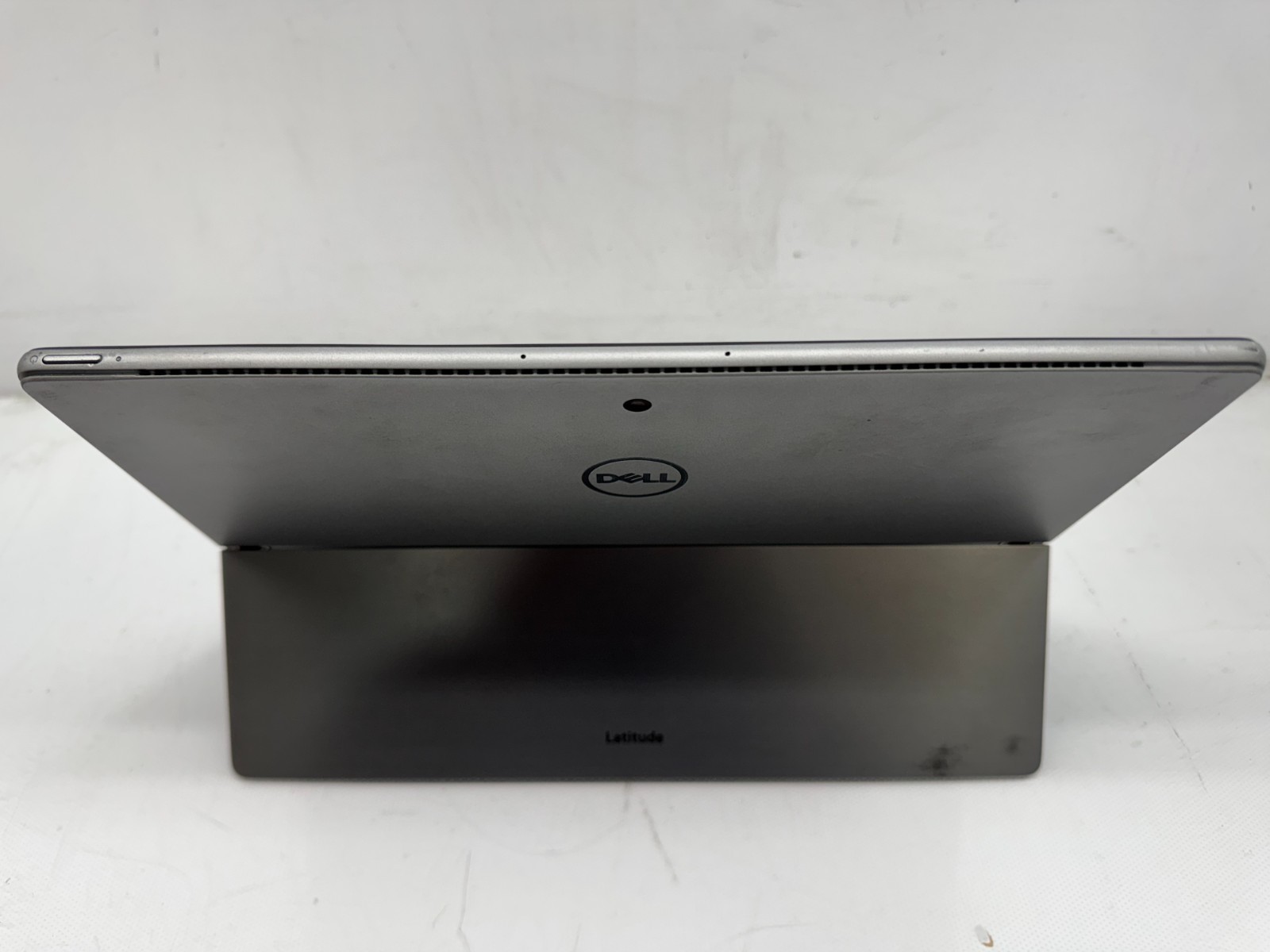 Latitude 7320 Detachable Intel i5-1140G7@1.1GHz 16GB 256G W/AC Window11 *READ**