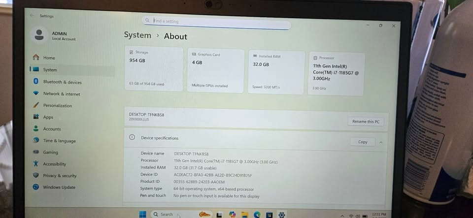 Lenovo Thinkpad P14s Gen 2, 14″ LCD, i7-1185G7, 32GB, 1TB SSD, NVIDIA T500