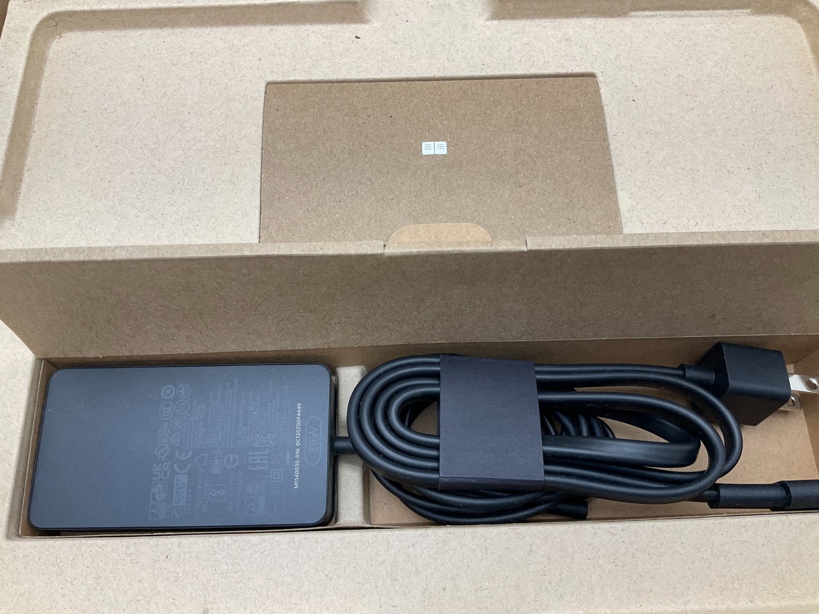Microsoft Surface Pro 10 Intel Core Ultra 7 165U 16GB Memory 1TB SSD ZDX-00001