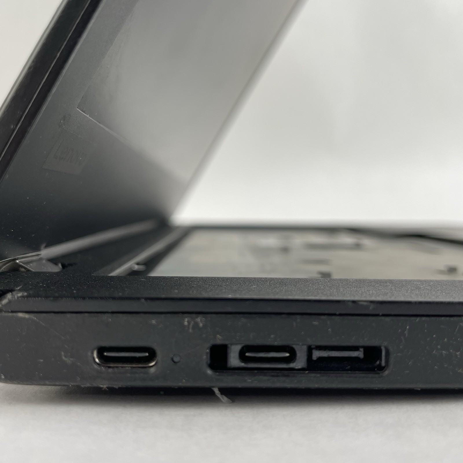Lenovo ThinkPad T480 14″ i5-8350U 1.70 GHz 8 GB RAM No SSD/OS/AC/Batt – READ