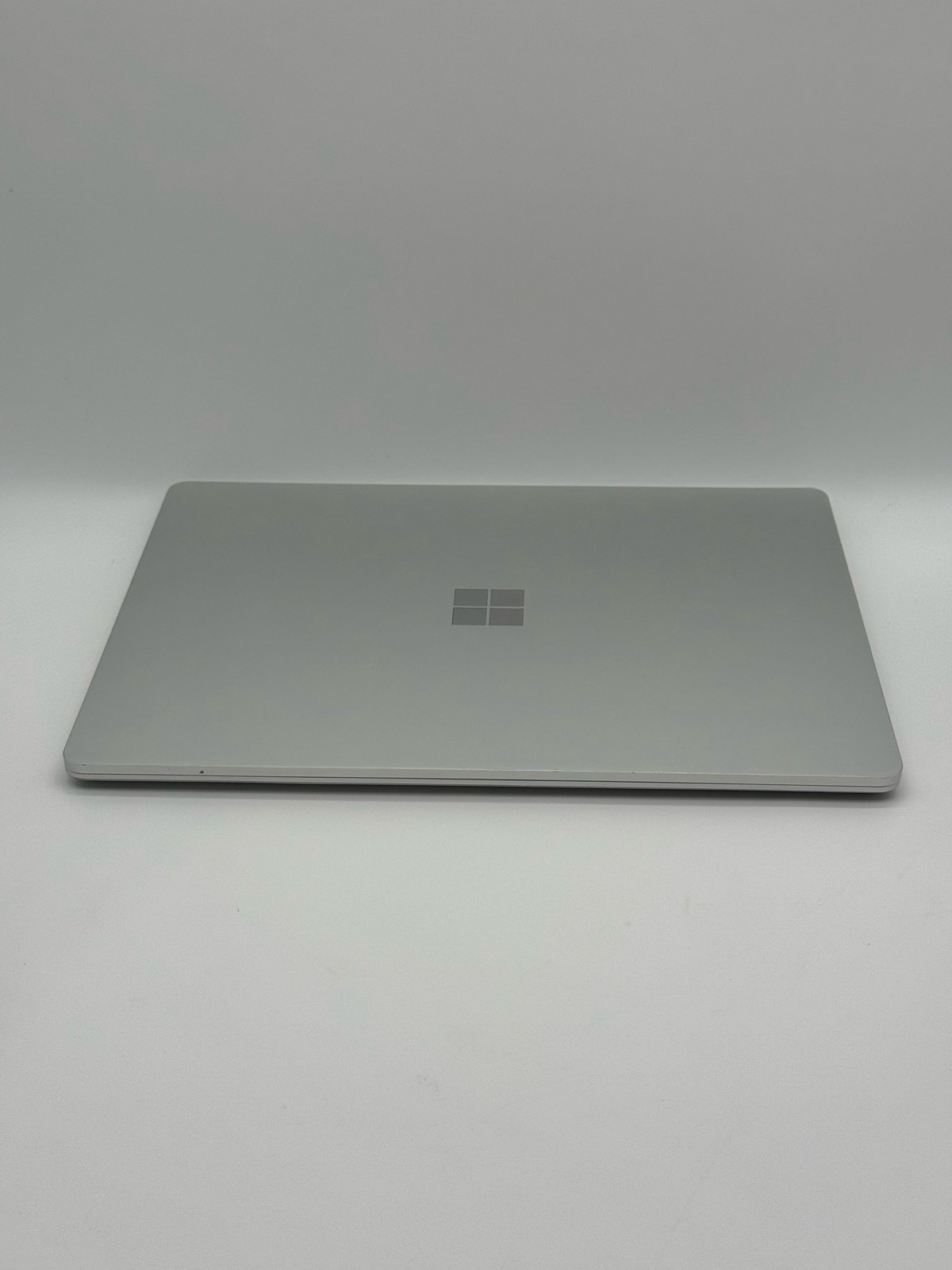 Microsoft Surface Laptop 1ZO-00001 12in Platinum