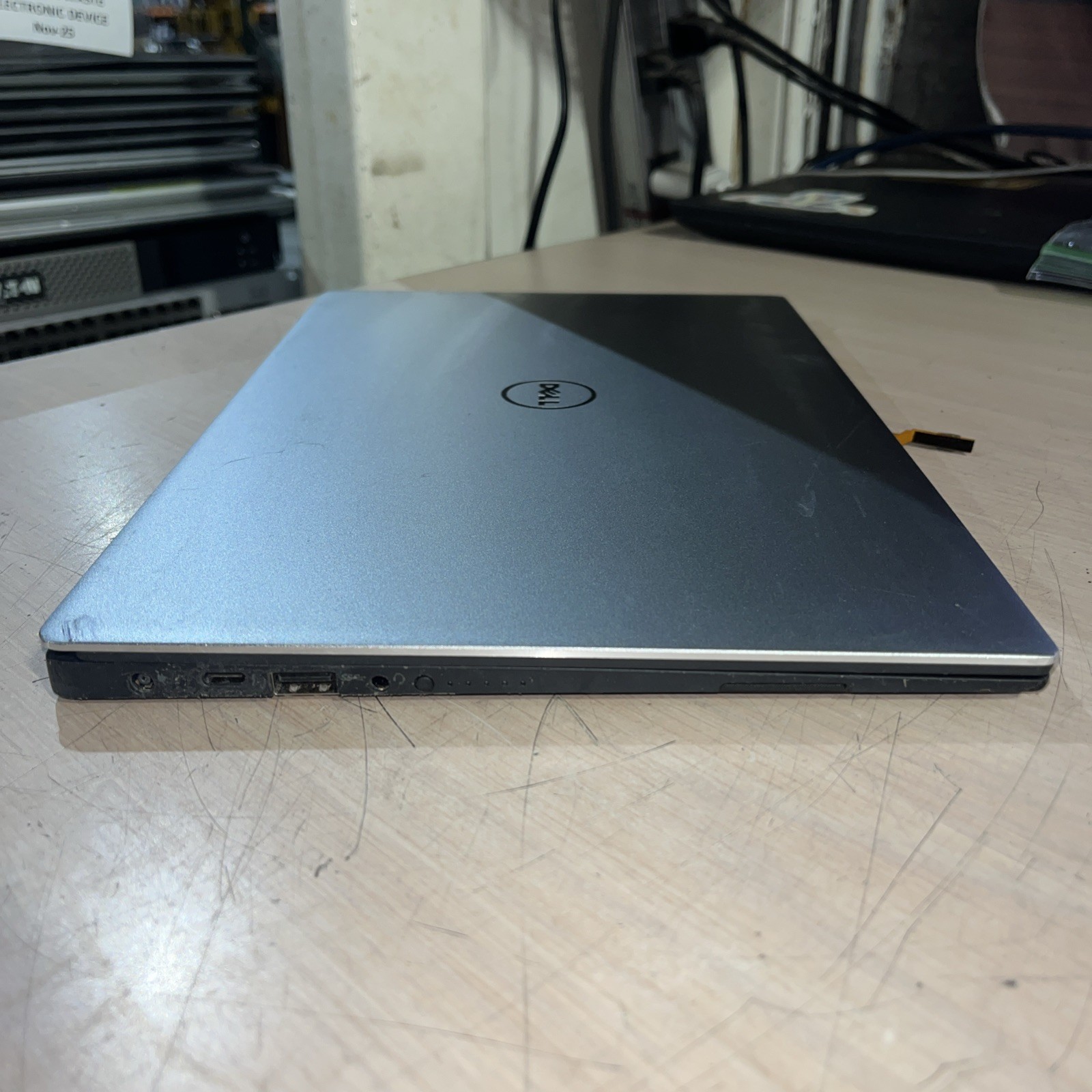 DELL XPS 13 9360 INTEL CORE I5-7200U 2.50GHZ 8GB RAM NO HD