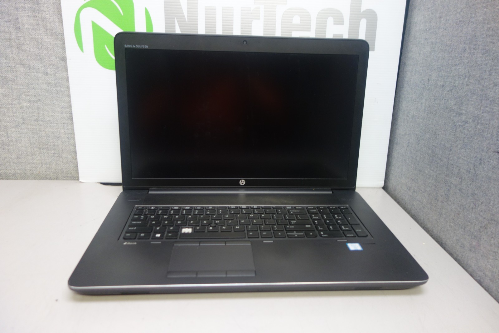 HP ZBook 17 G3 17.3″ i7-6820HQ 2.7GHz 32GB/500GB Laptop AC[NO OS][BIOS][BADBTRY]