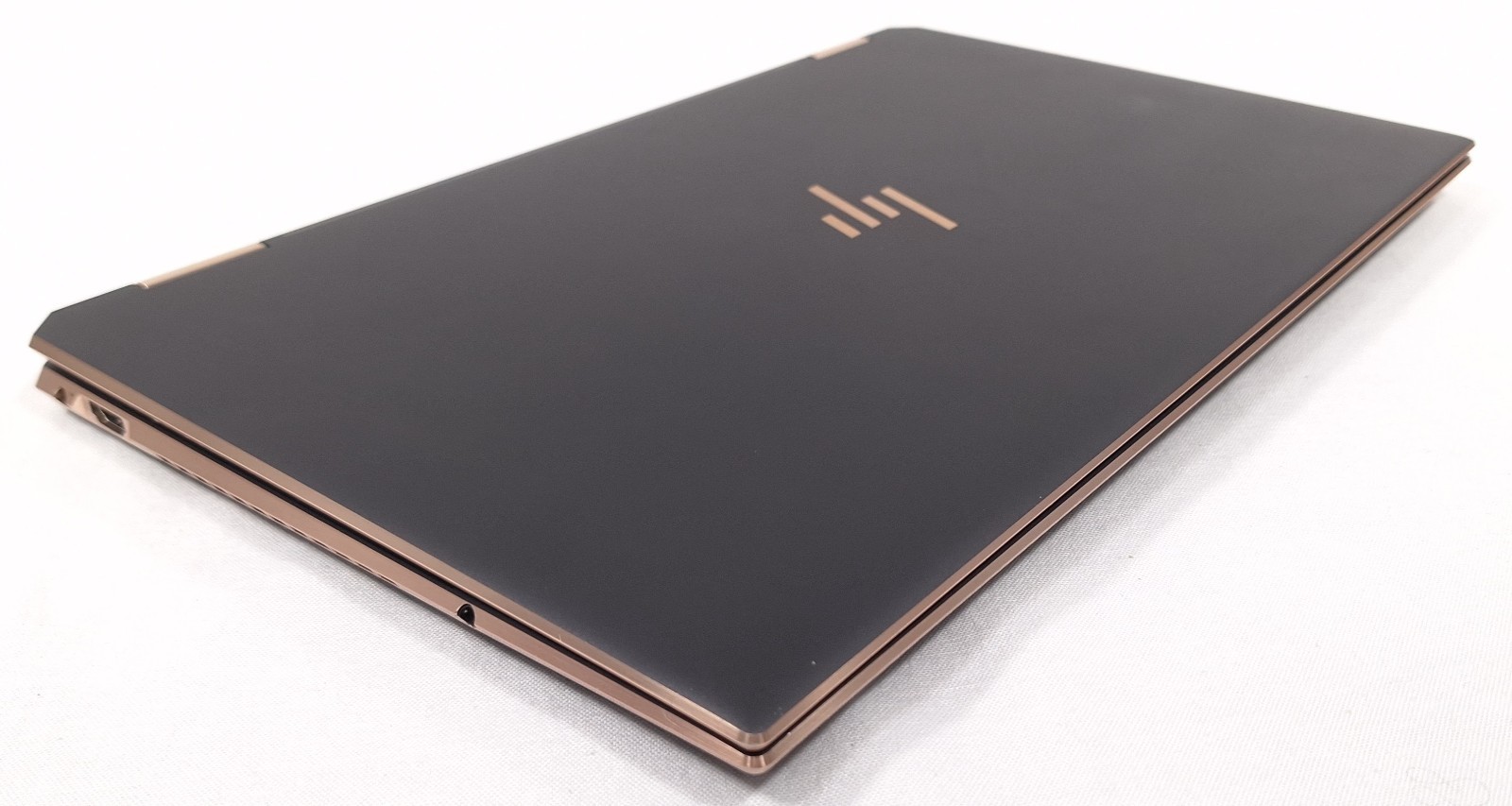 *ISSUES* HP 15-eb0043dx Spectre x360 2-in-1 15.6″ i7 1.8 16GB 512GB SSD MX330