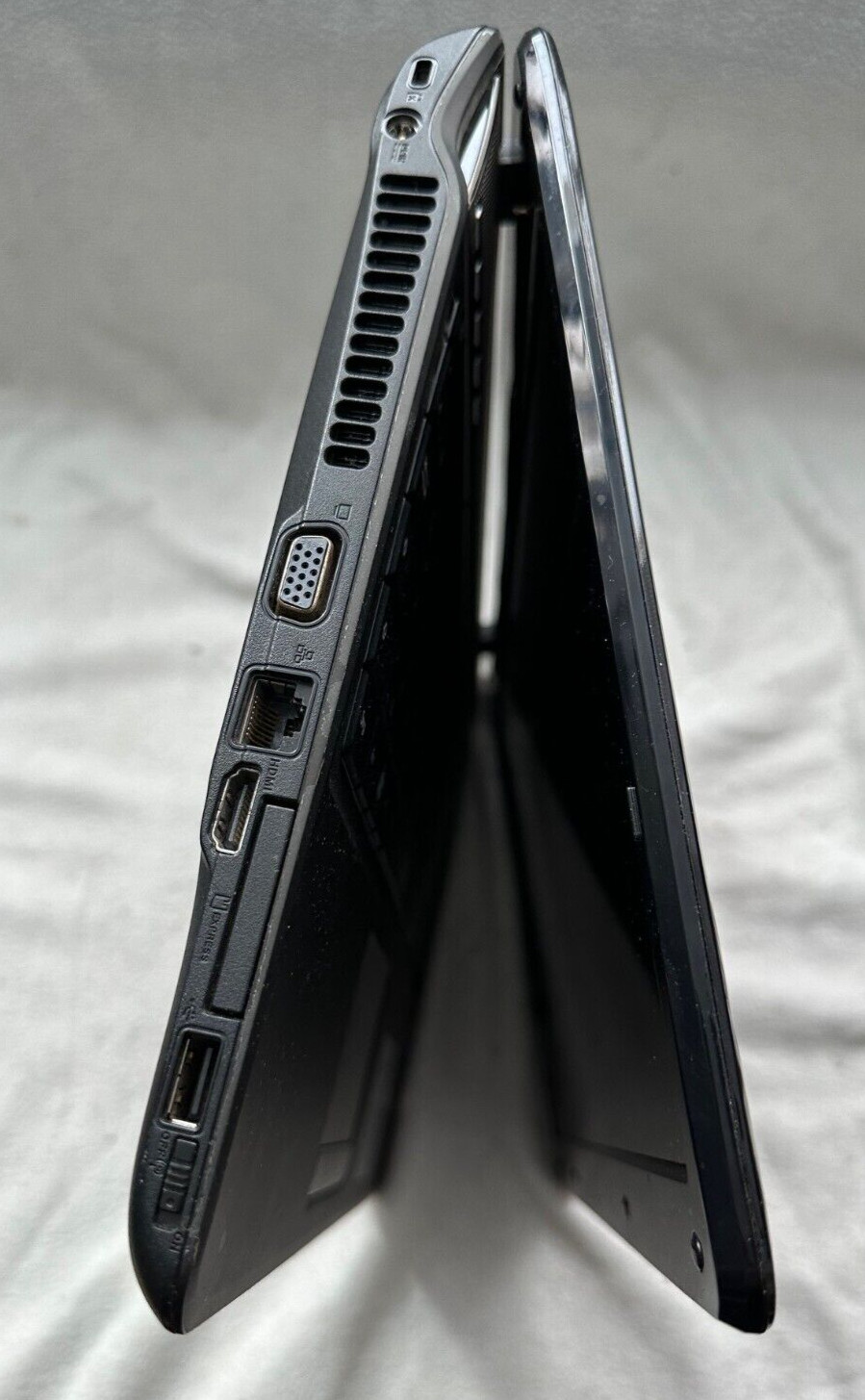 ASUS X64V NOTEBOOK LAPTOP, Intel T6600 2.20GHz, No HDD, 4GB RAM, Used