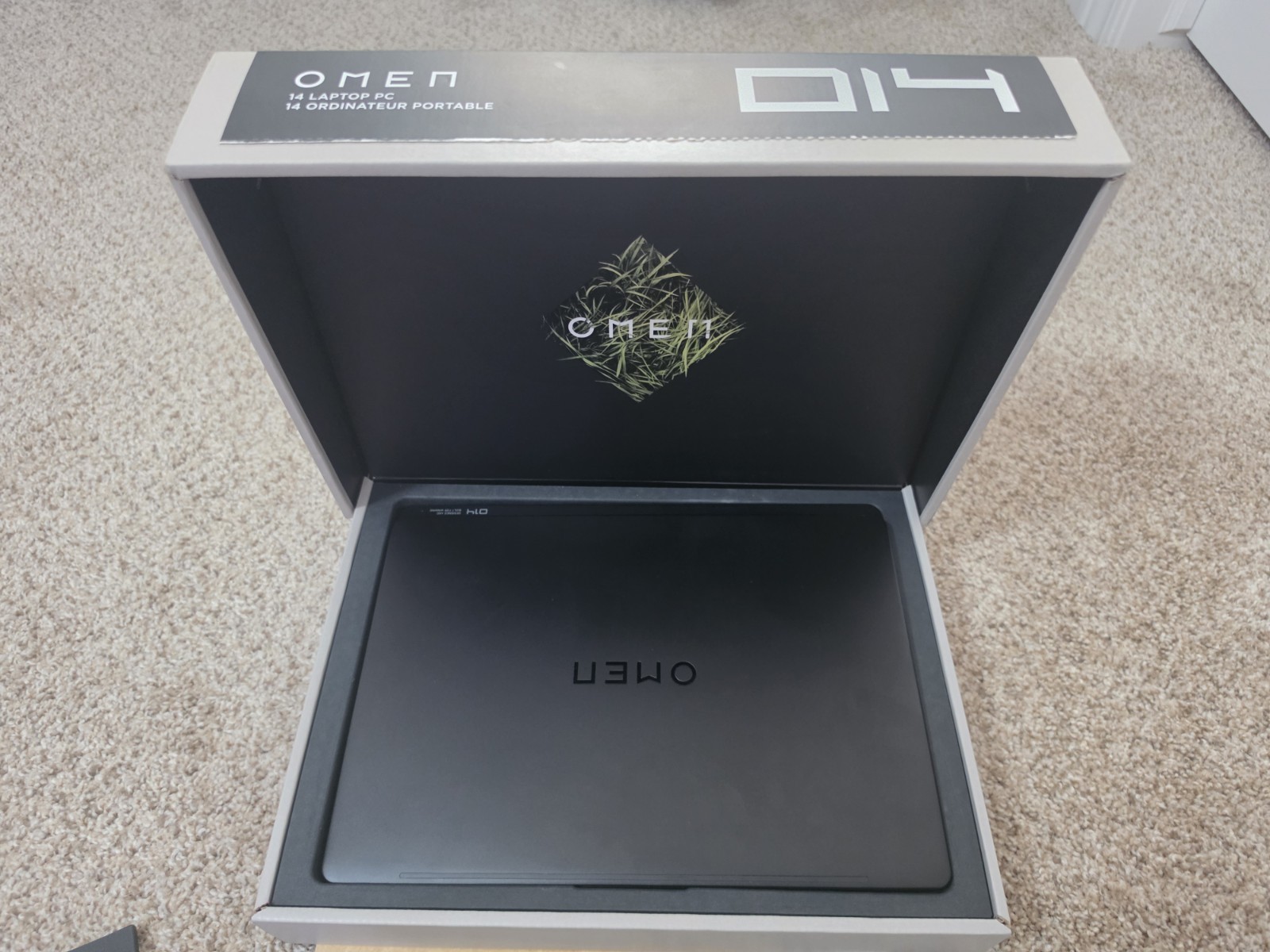 HP OMEN – Transcend 14″ 120Hz 3K OLED Gaming Laptop – Intel Core Ultra 9-285H…