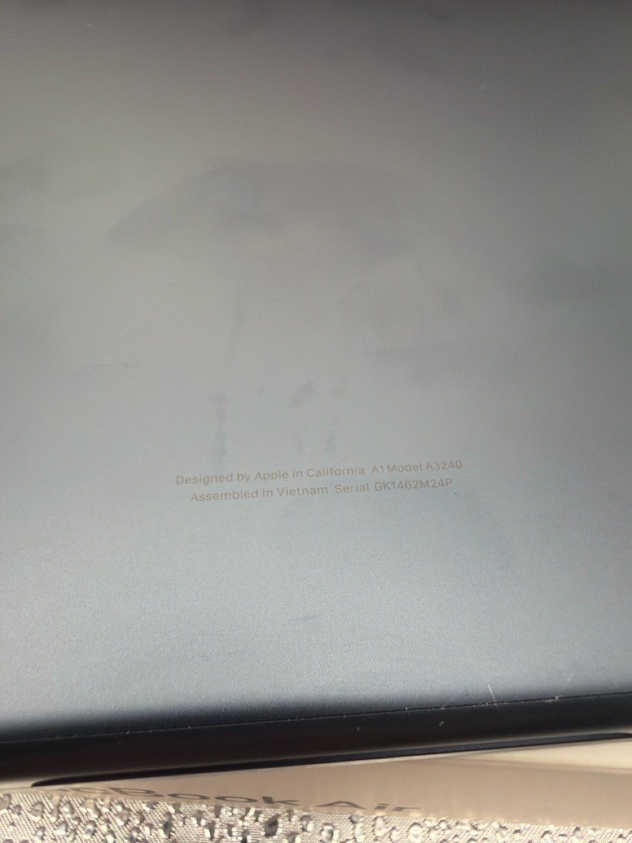 APPLE 13″ MACBOOK AIR M4 CHIP, 10-CORE CPU / 8-CORE GPU16GB /256GB (TDW045583)