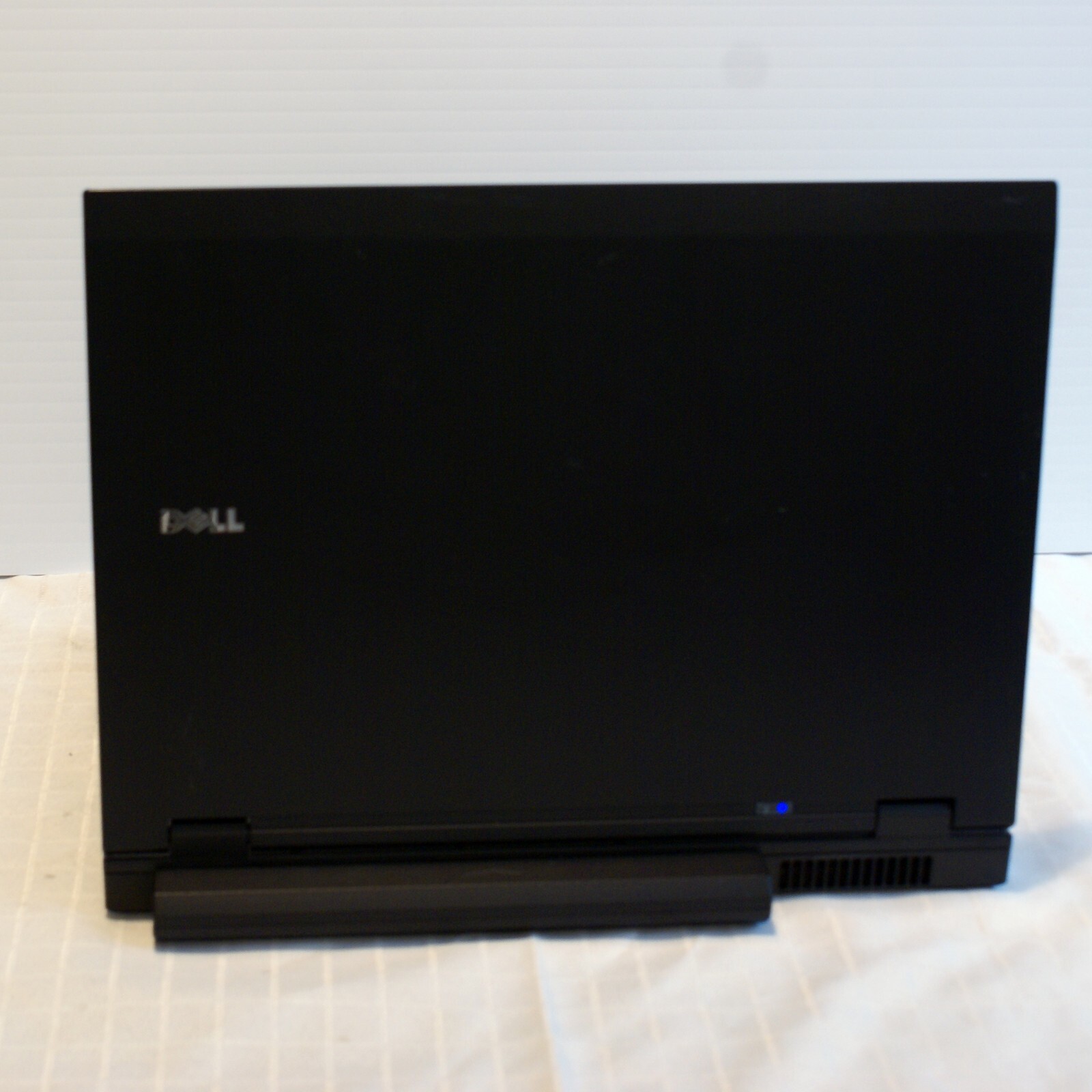 Dell Latitude E5400 Intel C2D P-8400 2.26Ghz 4GB 250GB Windows 10 Pro Ac Adapter