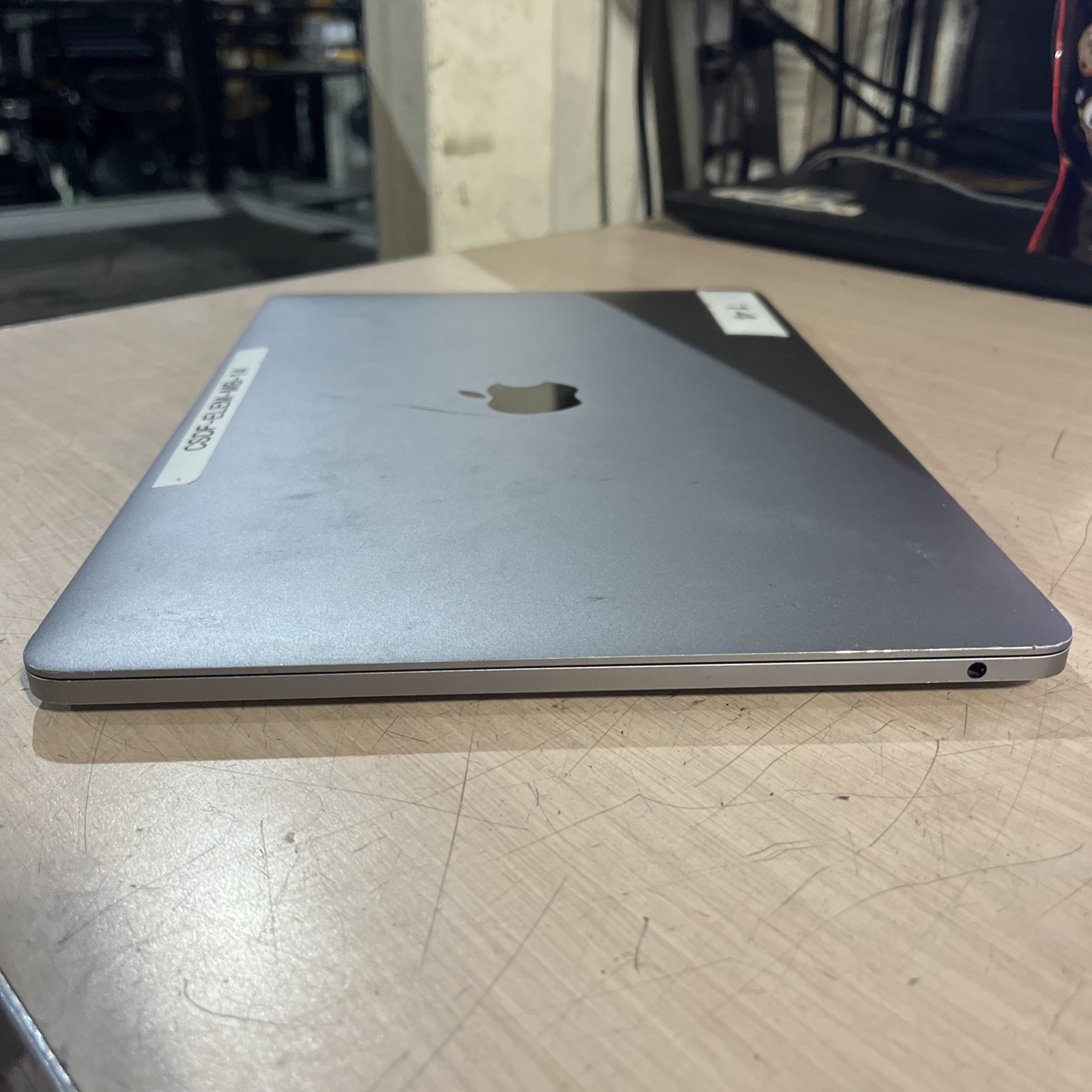 APPLE MACBOOK PRO 13″ MID-2017 CORE I5-7360U 2.3GHZ 8GB RAM NO HD ~