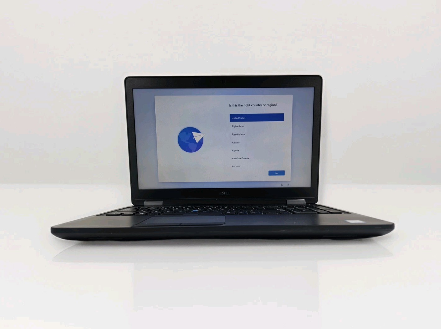 DELL Latitude 5580 15.6″ Intel i5-6440 2.6GHz 16GB 500GB Windows 11 Laptop
