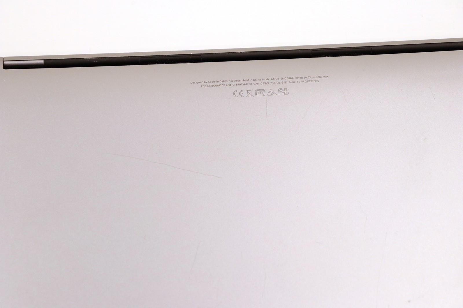 MacBook Pro 2027 a1708 13.3″ i5-7360U 8GB 128GB SSD- AS IS FIRMWARE L0CKED