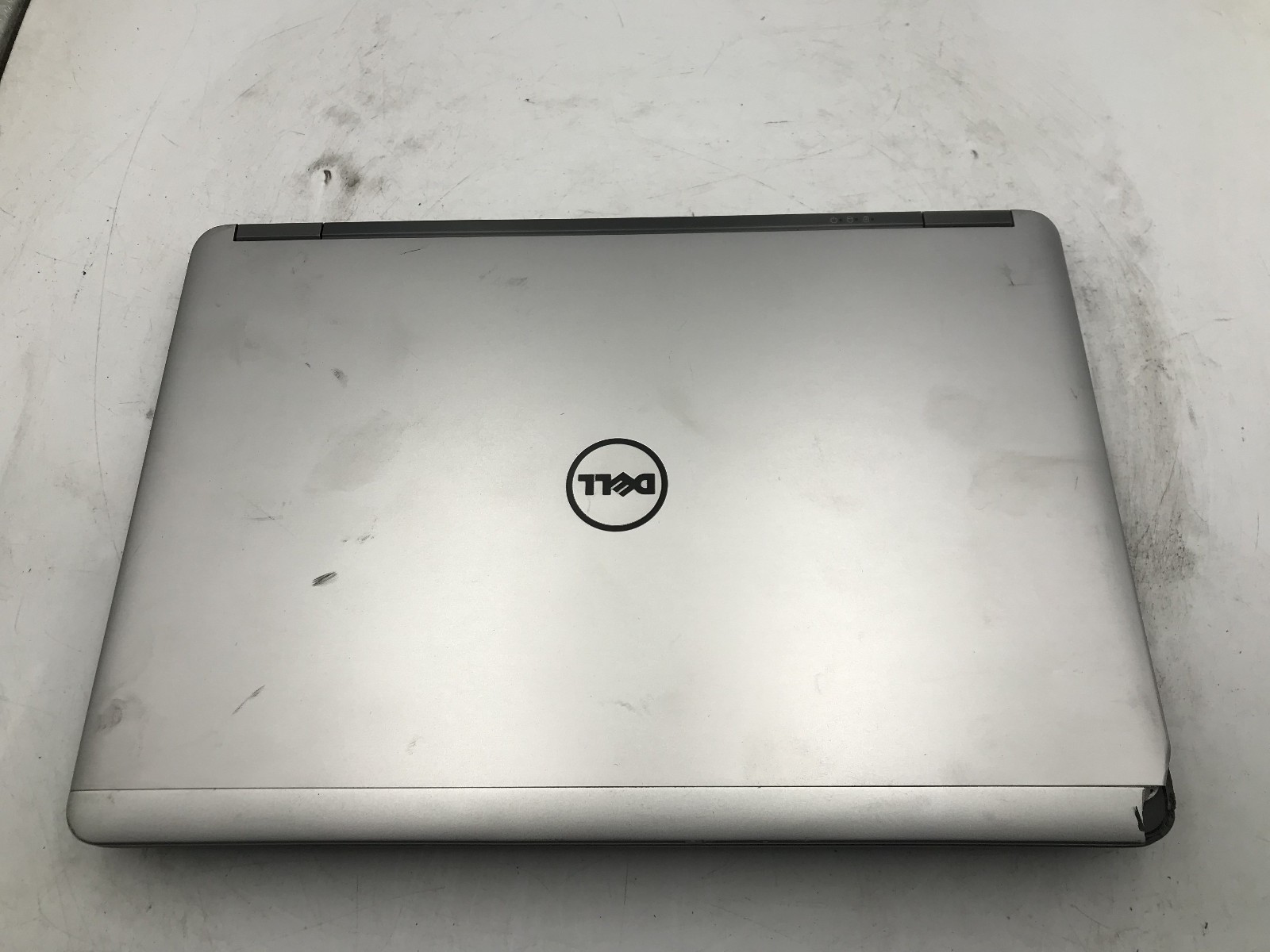 DELL LATITUDE E7440 – FOR PARTS/NO POWER – INTEL I7 4TH GEN – NO RAM – READ – BB
