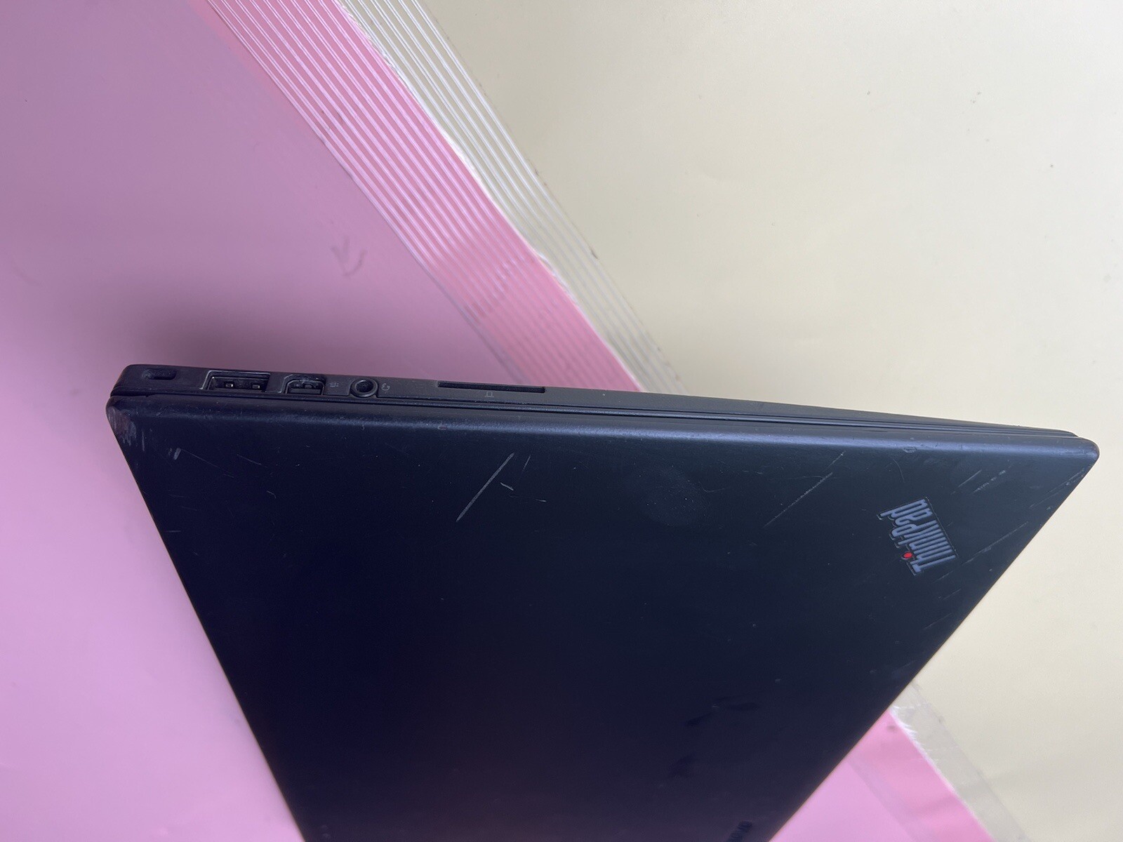 Lenovo Thinkpad x1 carbon i5-3427U 4GB RAM 0GB HDD BOOT TO BIOS