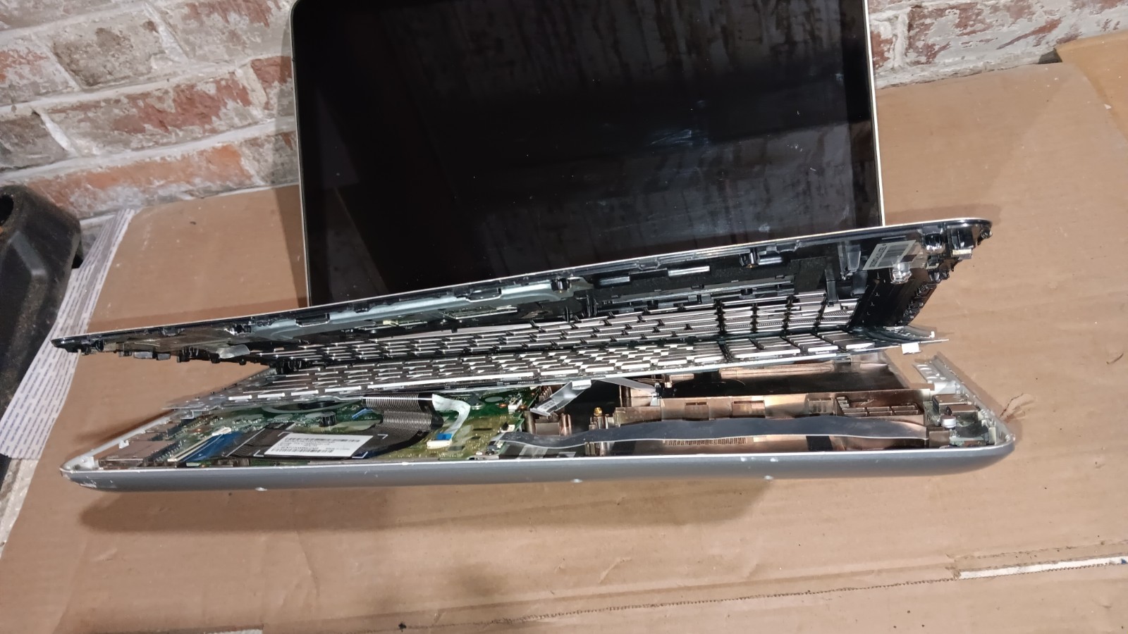 17.3″ HP Envy M7-K010dx Laptop intel core i7 4th Gen 17.3″ Touch LCD Screen