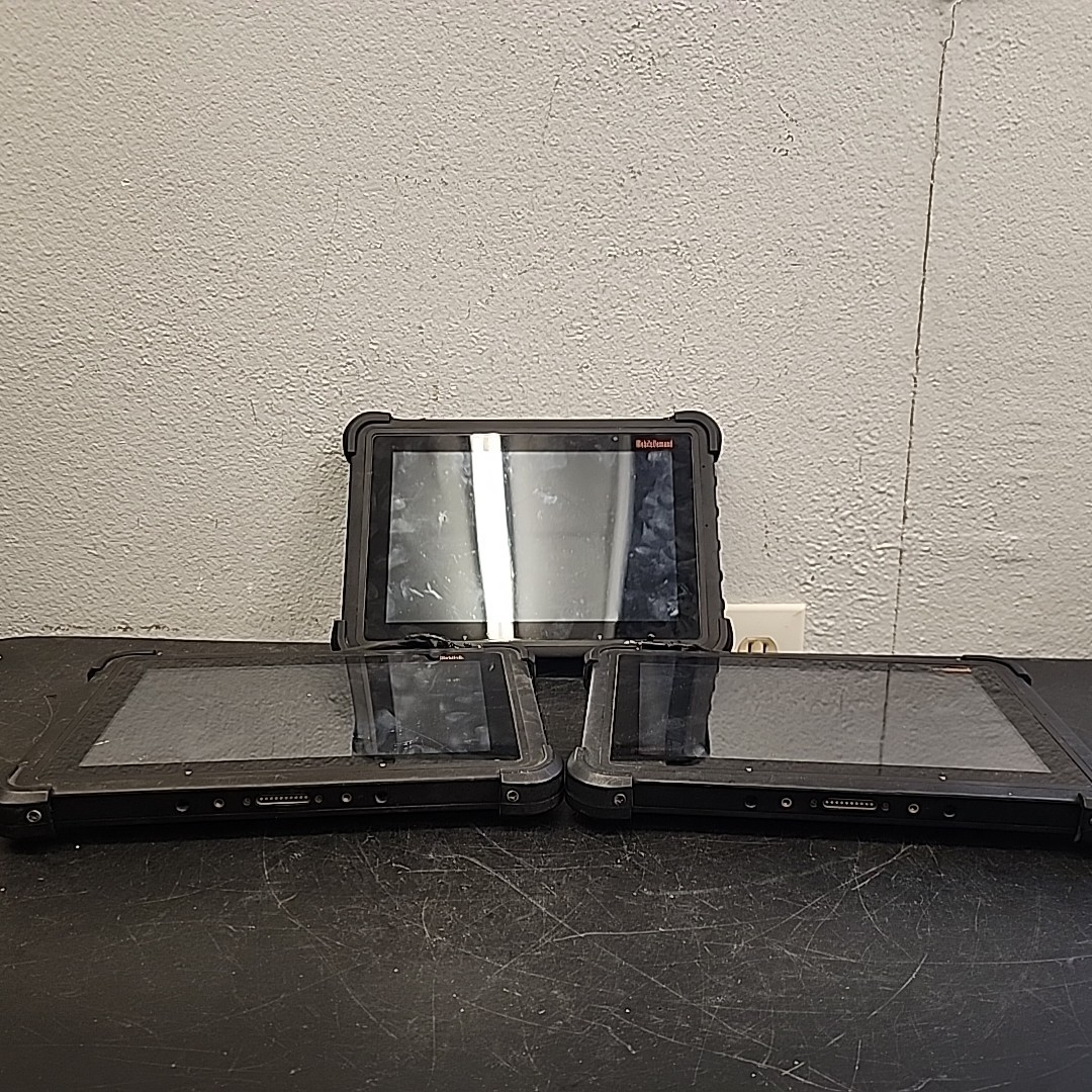 (2) T1180 256GB + (1) T1150 64GB MobileDemand Tablets Lot – Broken – Parts Only