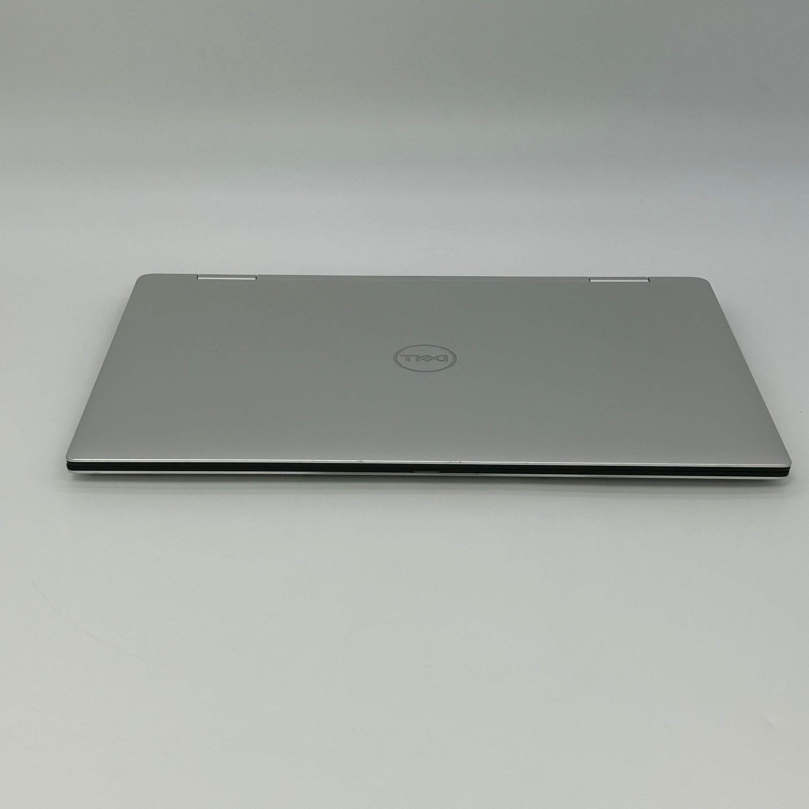 Dell XPS 15 9575 15.6″ Touch 2-in-1 Laptop – i7-8705G 3.10GHz 16GB RAM 256GB SSD