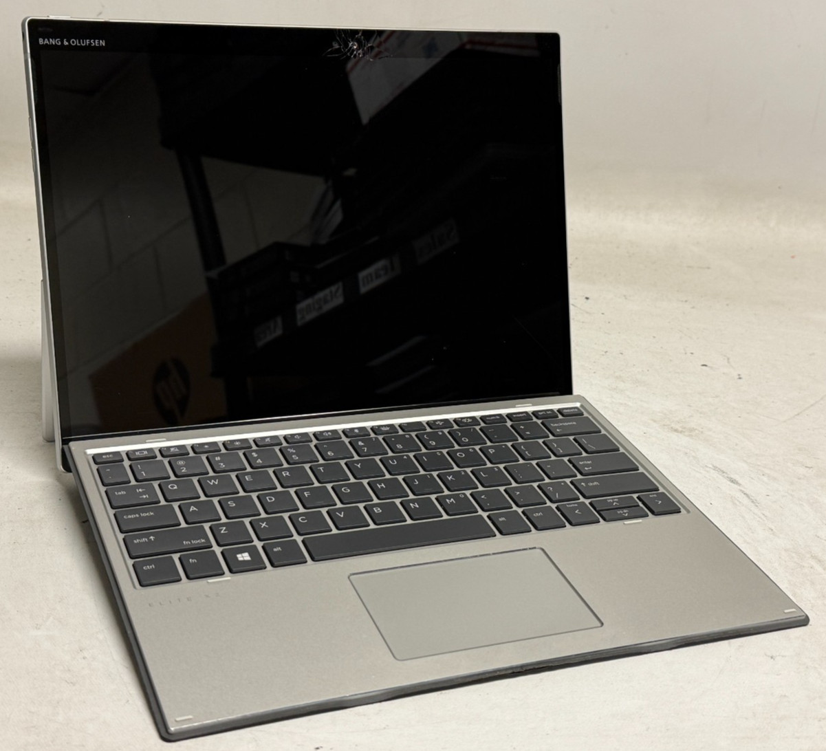 HP Elite x2 G8 2in1 13″ (i7-1185G7 3.0GHz – 16GB RAM – 512GB SSD – Win11Home)*