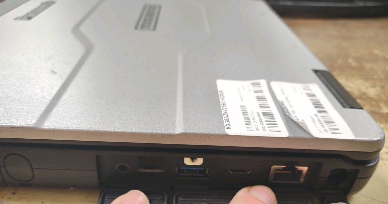 Panasonic ToughBook FZ-55 W/ i5-8365U, 256GB SSD, 16GB RAM. NON TOUCH