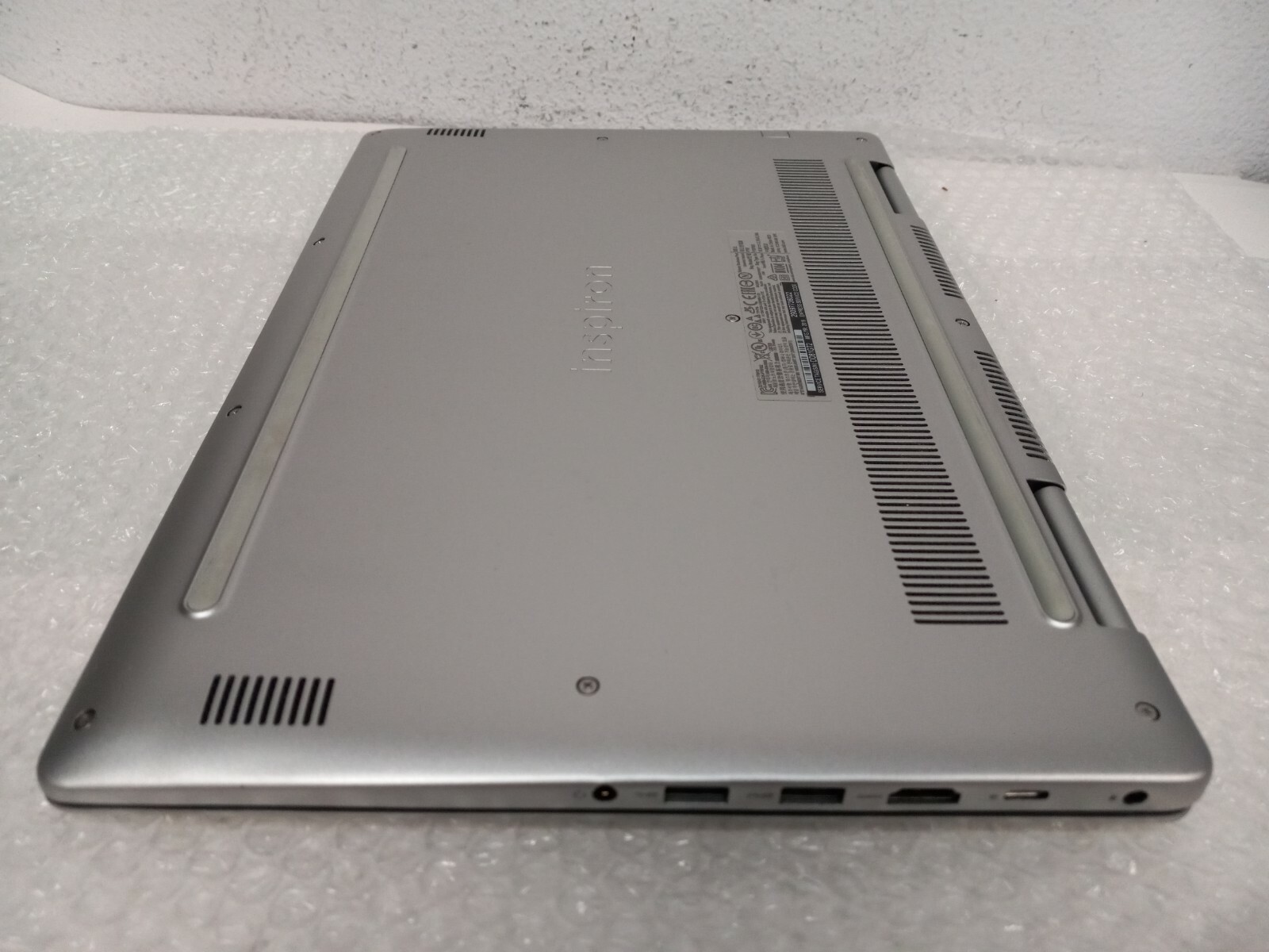 Dell Inspiron 15 7000 Intel Core i5-8265U 1.6GHz 8GB 1TB HD/SSD W11 NVIDIA MX250