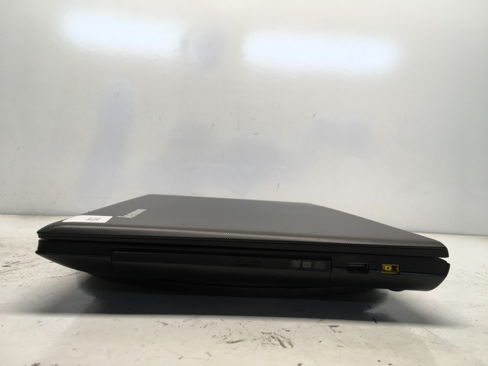 Lenovo G500 20236 Intel i5-3230M 2.6GHz 4 GB NO HDD – Damaged screen