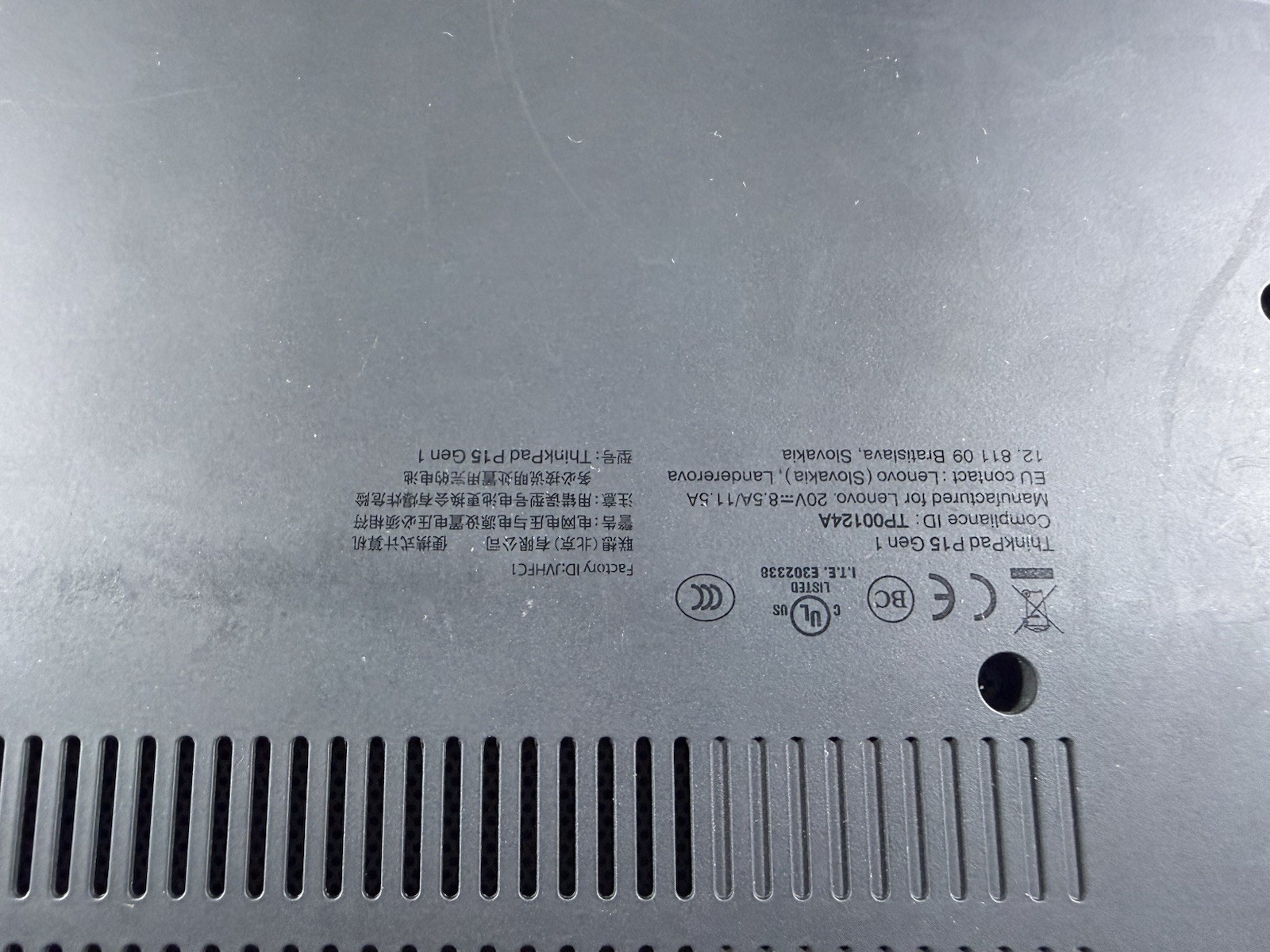 LENOVO THINKPAD P15 GEN 1 | CORE I7-10850H 512GB 16 GB RAM WIN 11 NVIDIA T1000