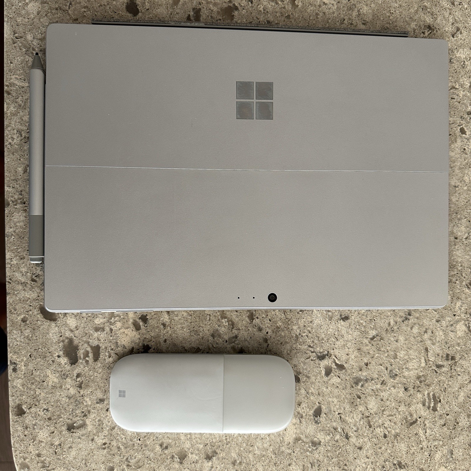 Microsoft Surface Pro 6 12.3in Intel Core i5 8GB RAM 128GB SSD 2 in 1 Laptop