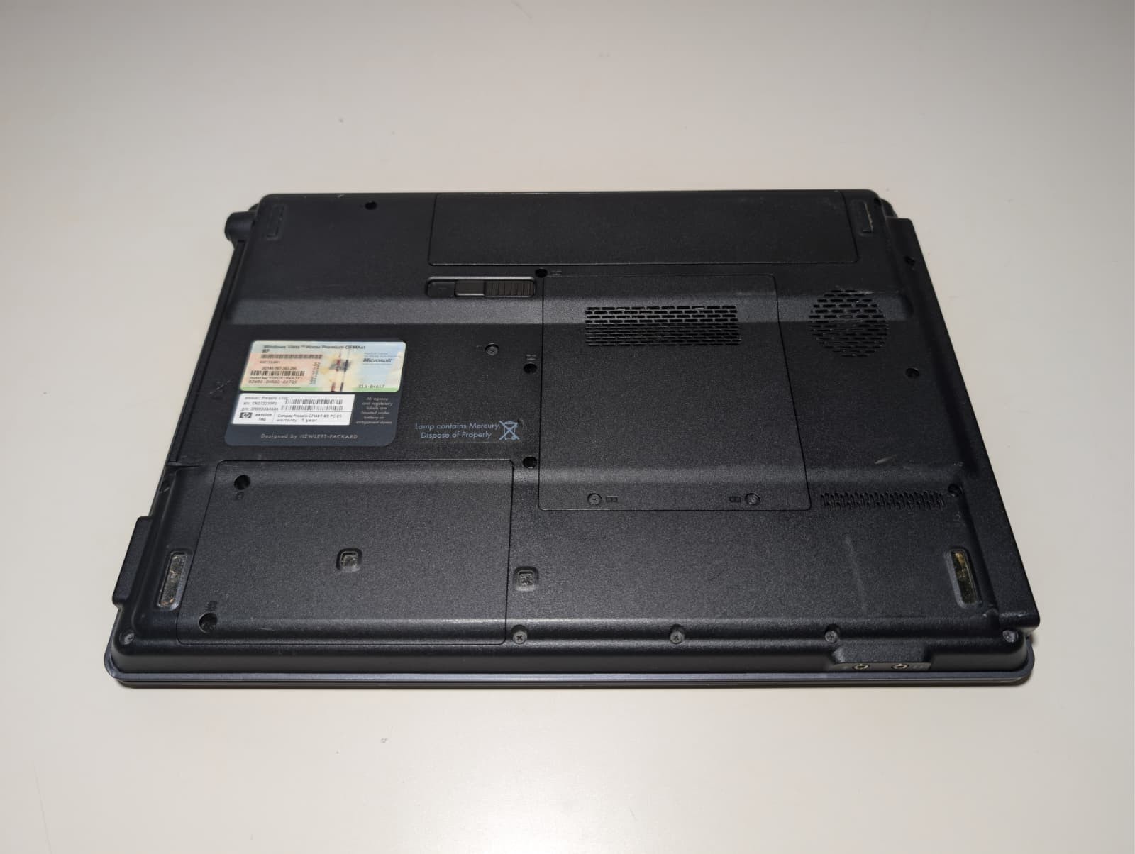 15″ HP Compaq C700 | Pentium T2310 1GB RAM 120GB HDD | Win XP Pro 32-Bit DVD-RW