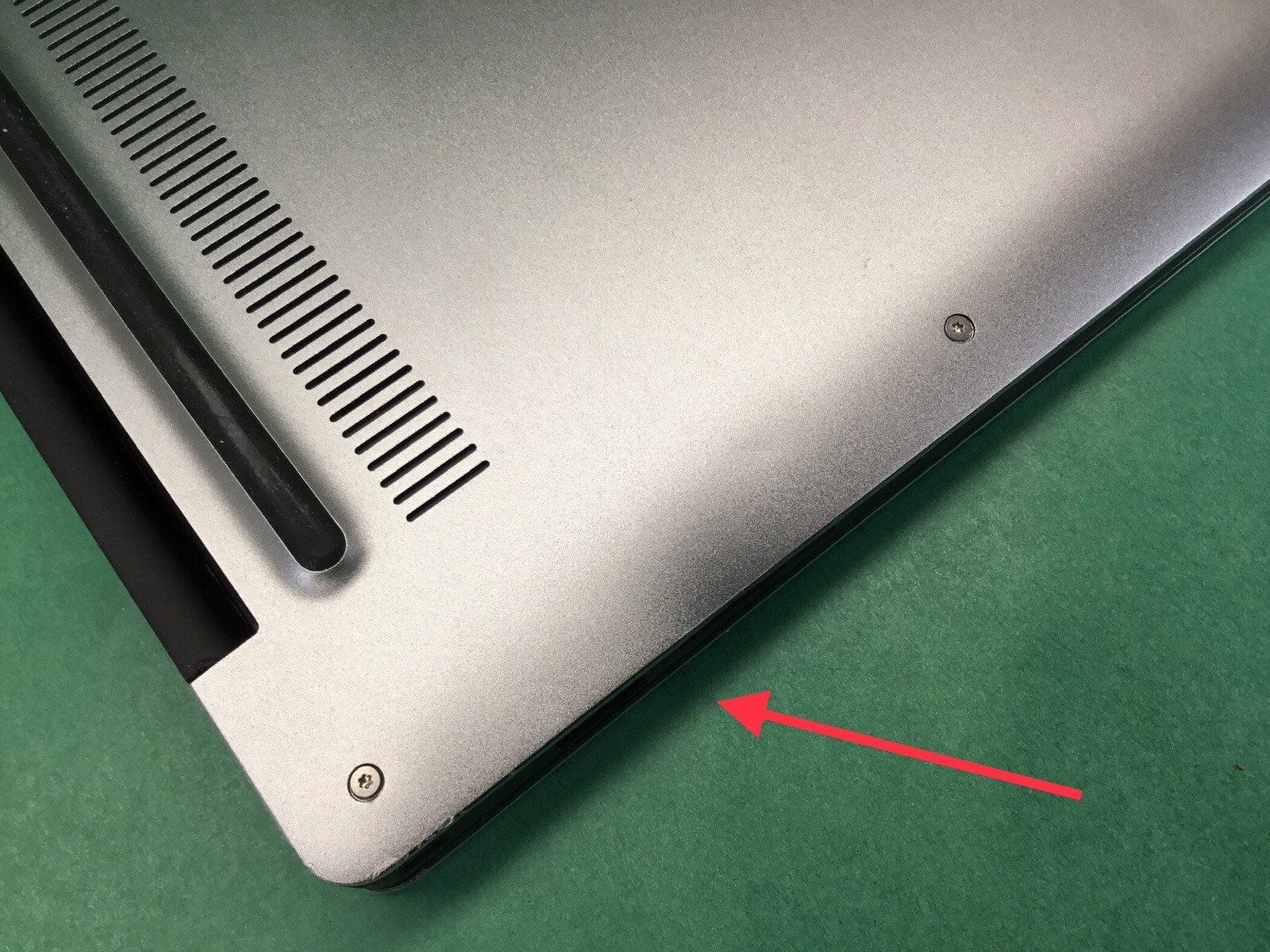 Dell XPS 13 9360 – 13” Laptop – POWERS ON – UNTESTED