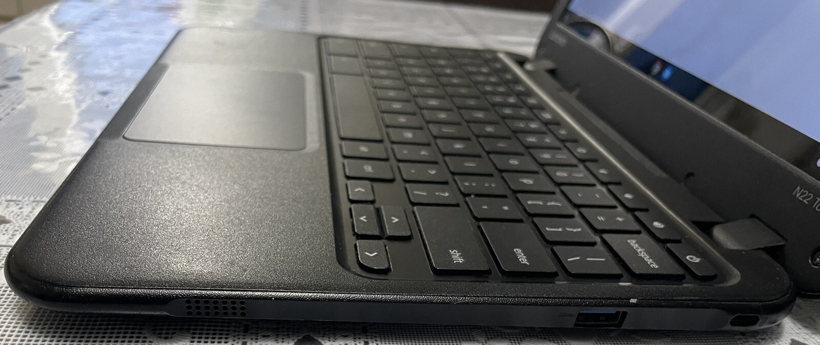 Lenovo N22 Touch, Laptop Chromebook 11.6″ Intel Celeron N3060 4 GB -16 GB HDMI 