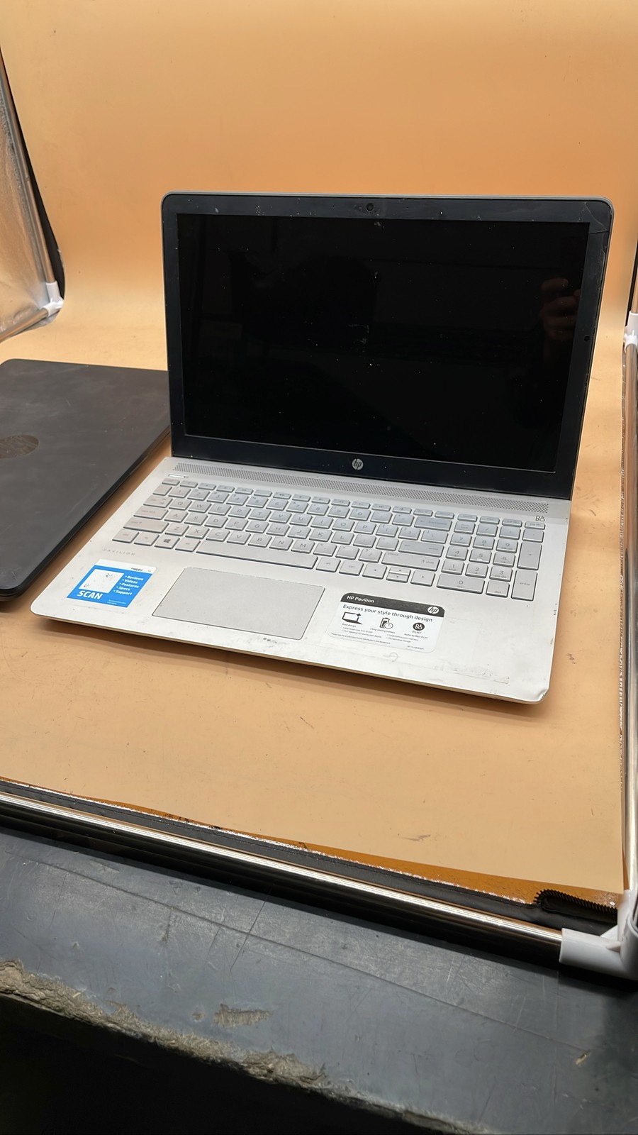 HP 15-cd040wm 15.6-Inch & 17-by Series 17.3” Laptops No HDD Bundle Lot of 2