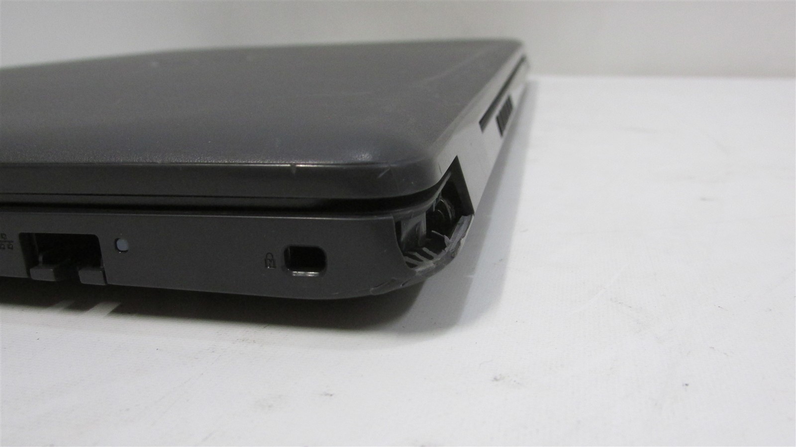 Dell Latitude 3510 i5-10210U 1.6GHz 16GB RAM 256GB NVME 15.6″ Win11 Pro COSM DMG